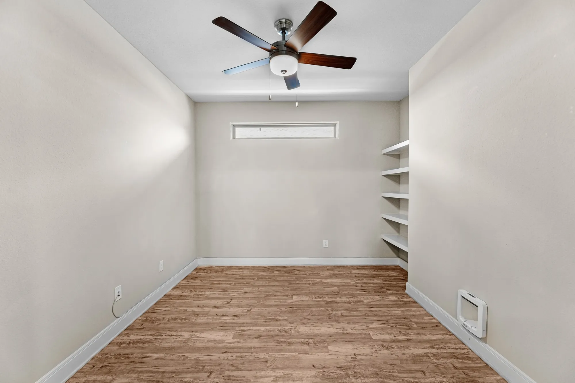 Property Slideshow image 25 of 44 | 5719 bobwhite trl, Manvel, TX, 77578