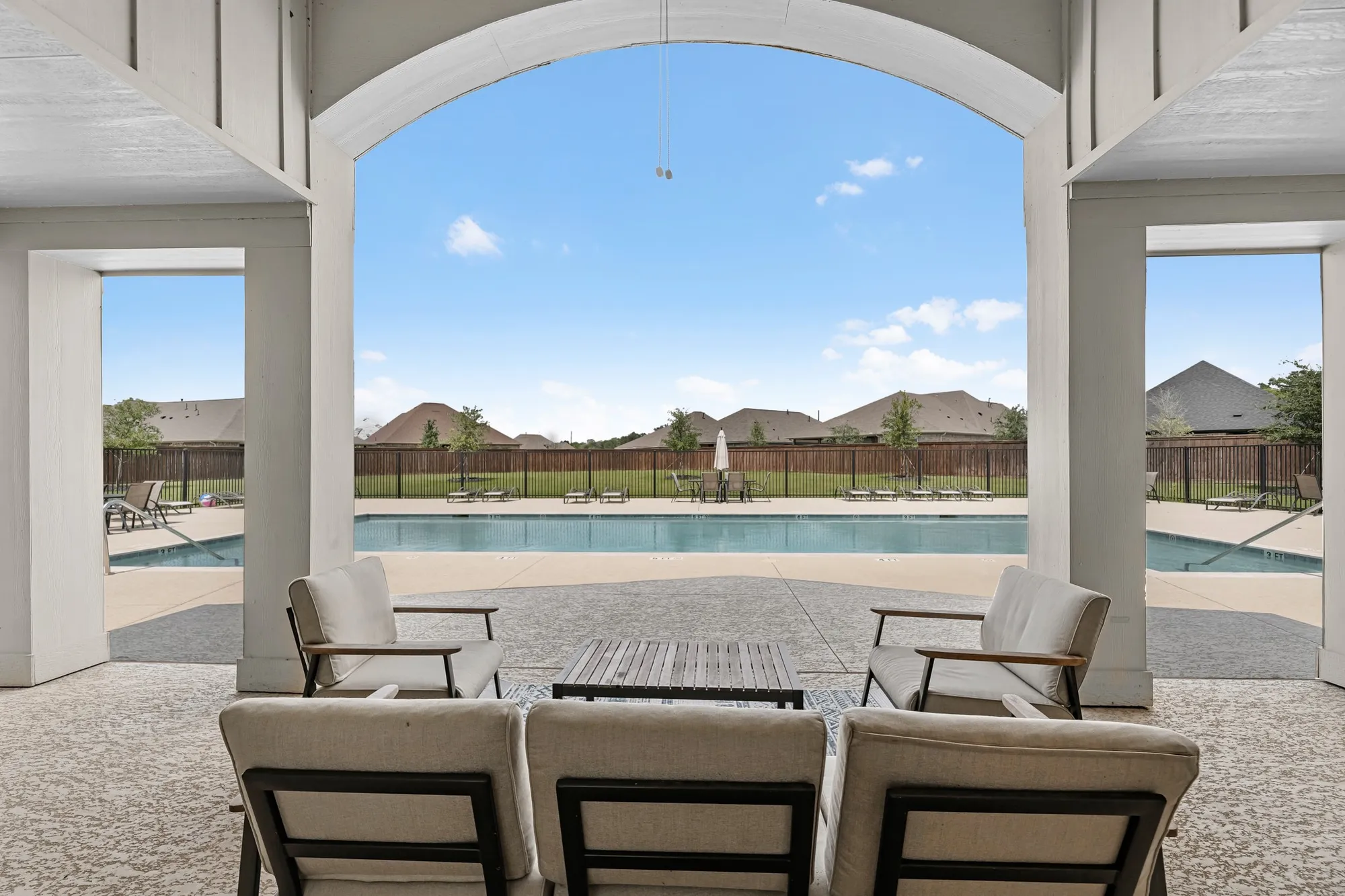 Property Slideshow image 37 of 44 | 5719 bobwhite trl, Manvel, TX, 77578