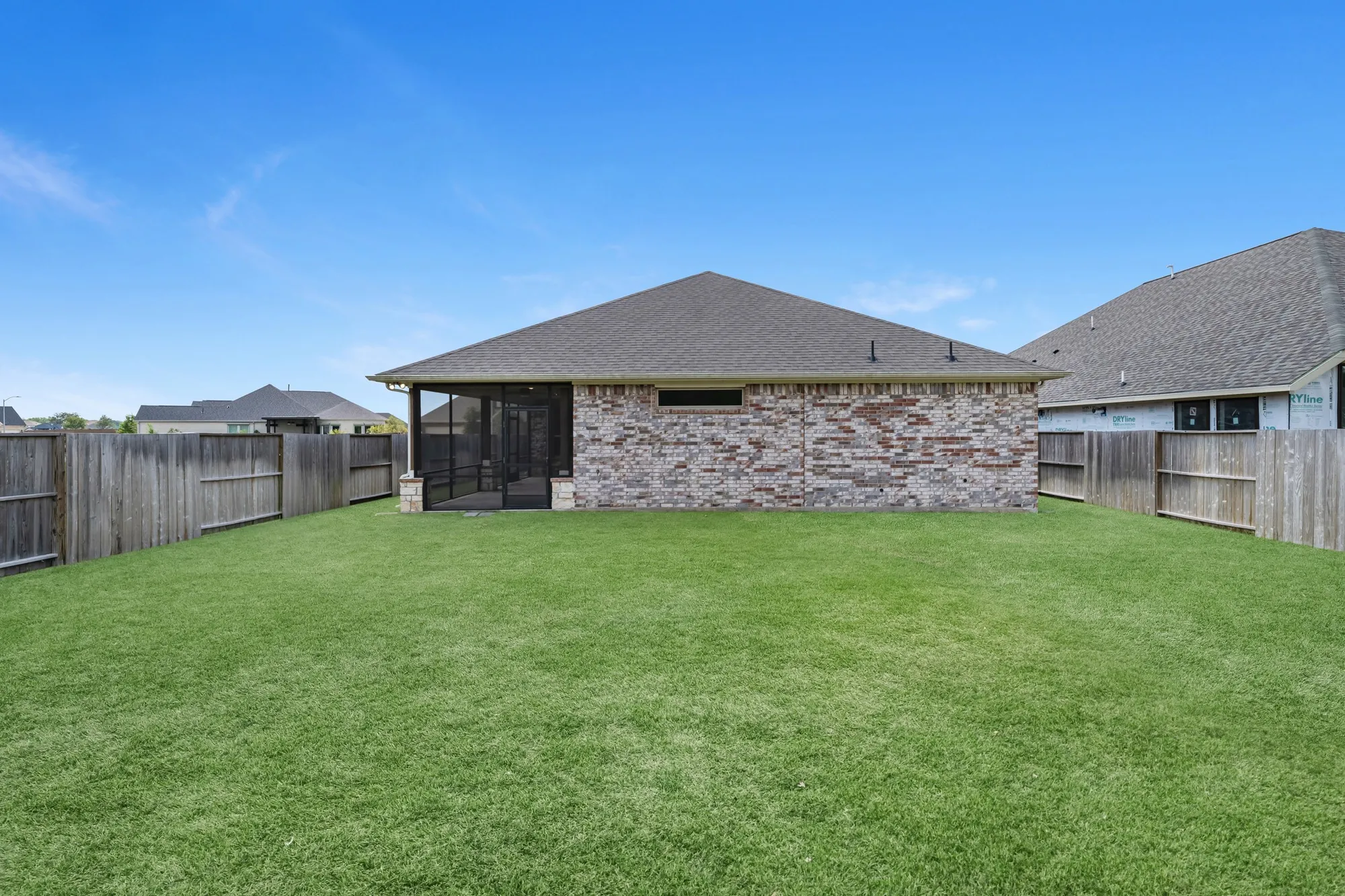 Property Slideshow image 31 of 44 | 5719 bobwhite trl, Manvel, TX, 77578