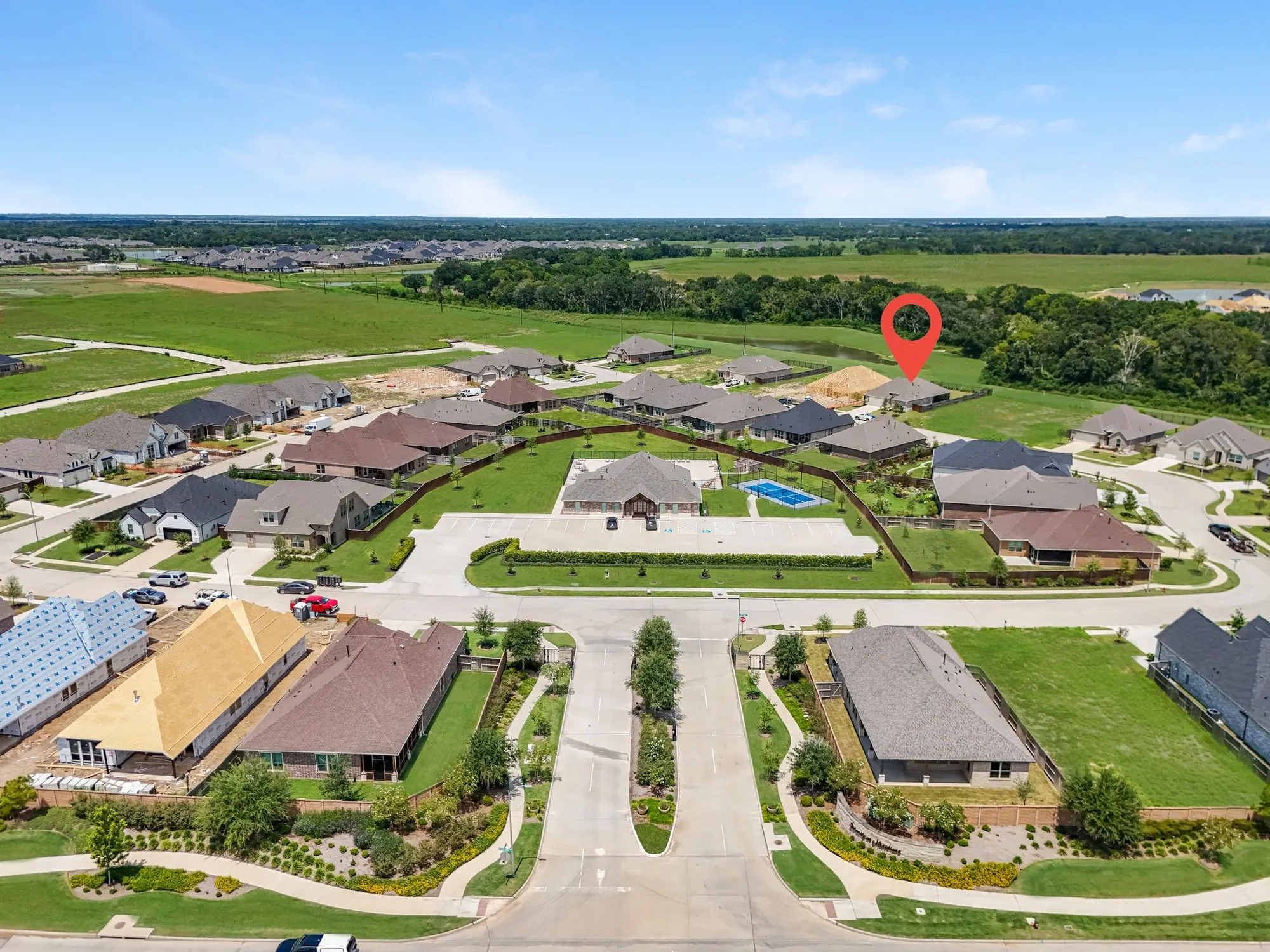 Property Slideshow image 40 of 44 | 5719 bobwhite trl, Manvel, TX, 77578