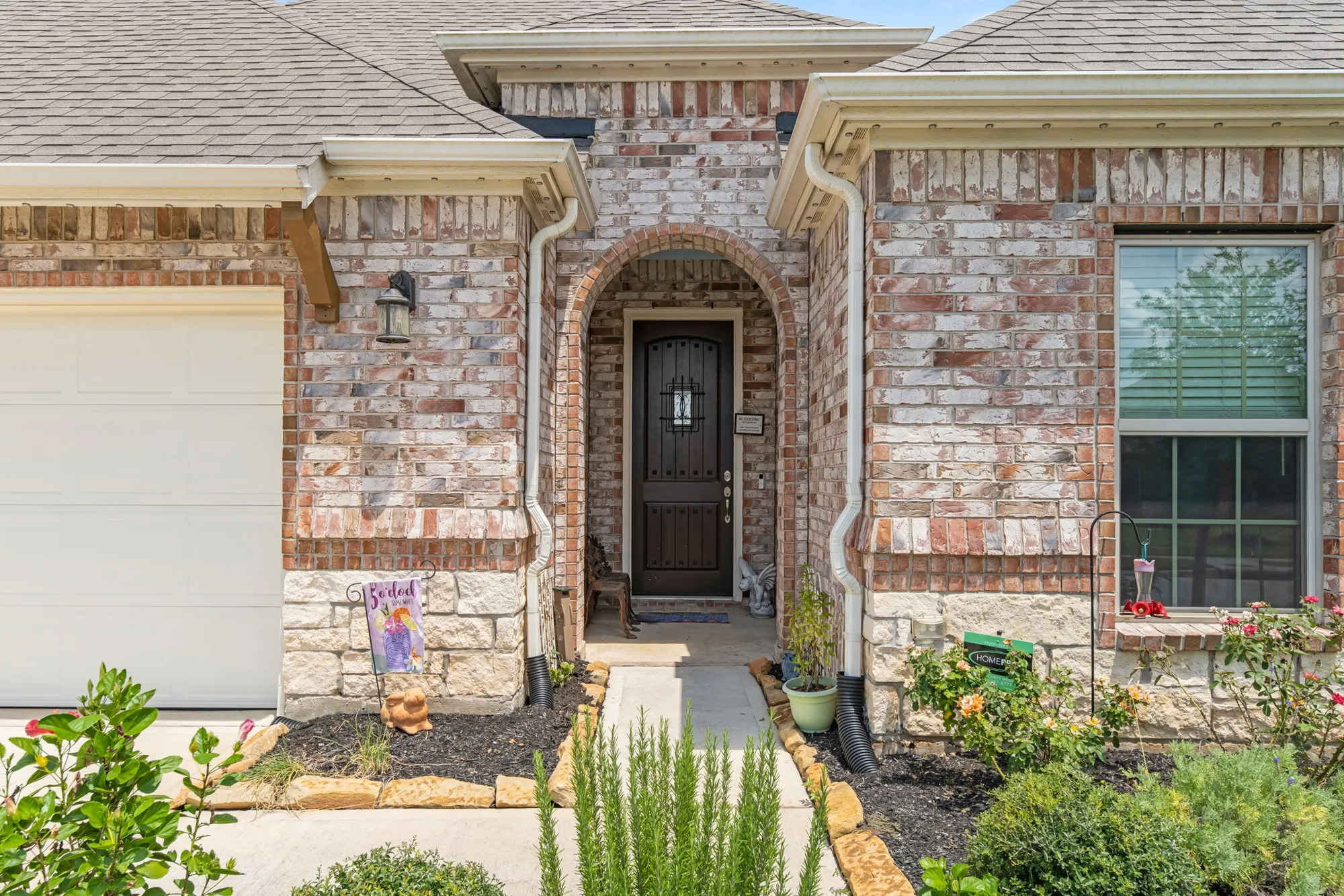 Property Slideshow image 41 of 44 | 5719 bobwhite trl, Manvel, TX, 77578