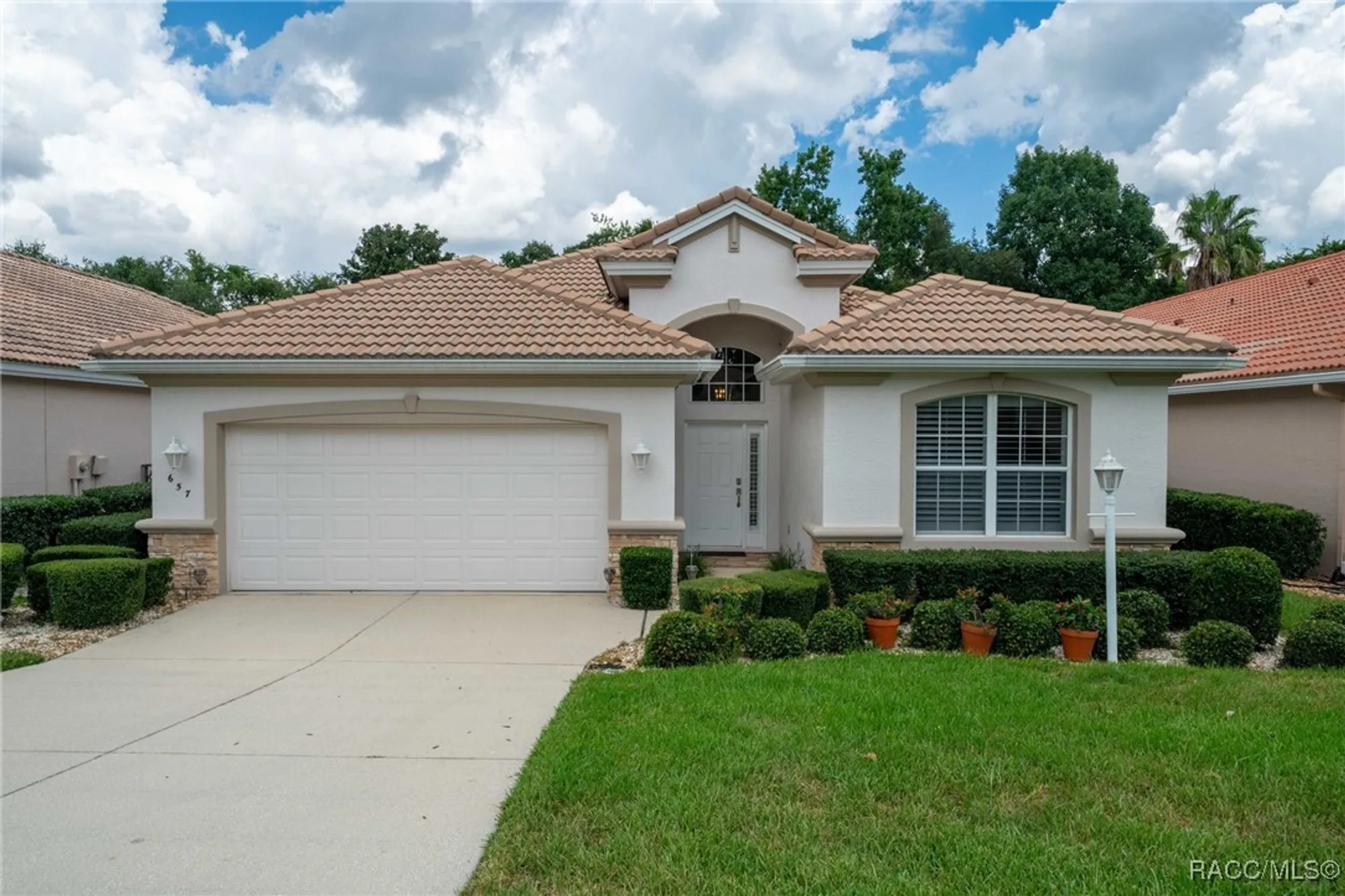 Property Slideshow image 1 of 73 | 657 w doerr path, Hernando, FL, 34442