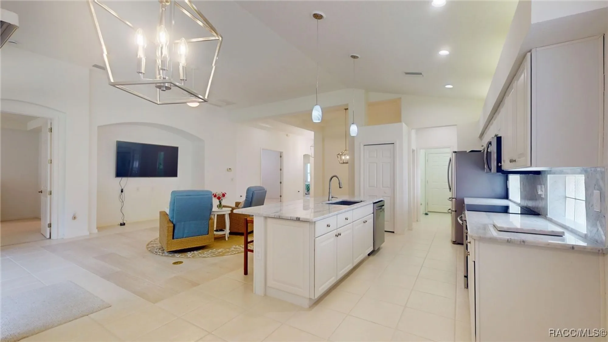 Property Slideshow image 10 of 73 | 657 w doerr path, Hernando, FL, 34442