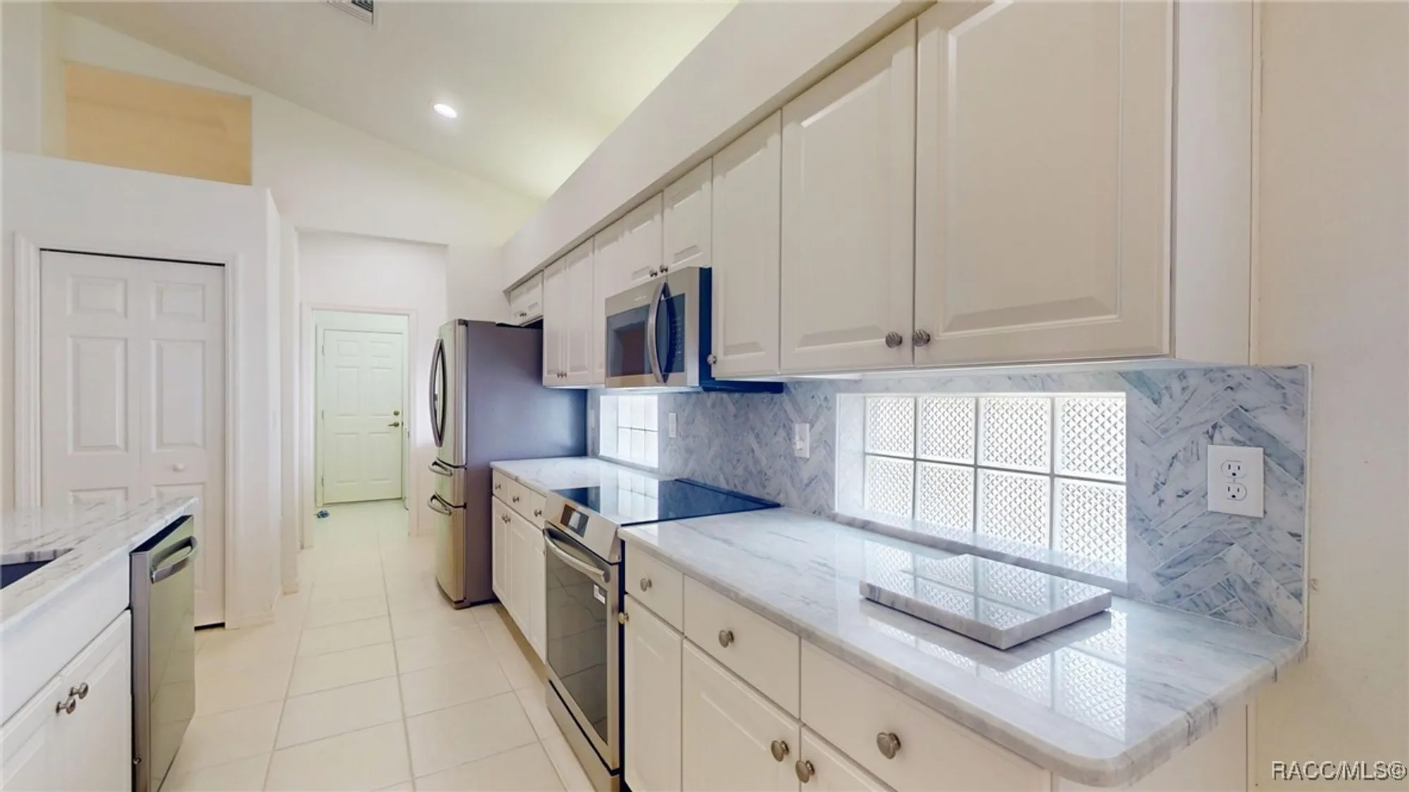 Property Slideshow image 12 of 73 | 657 w doerr path, Hernando, FL, 34442