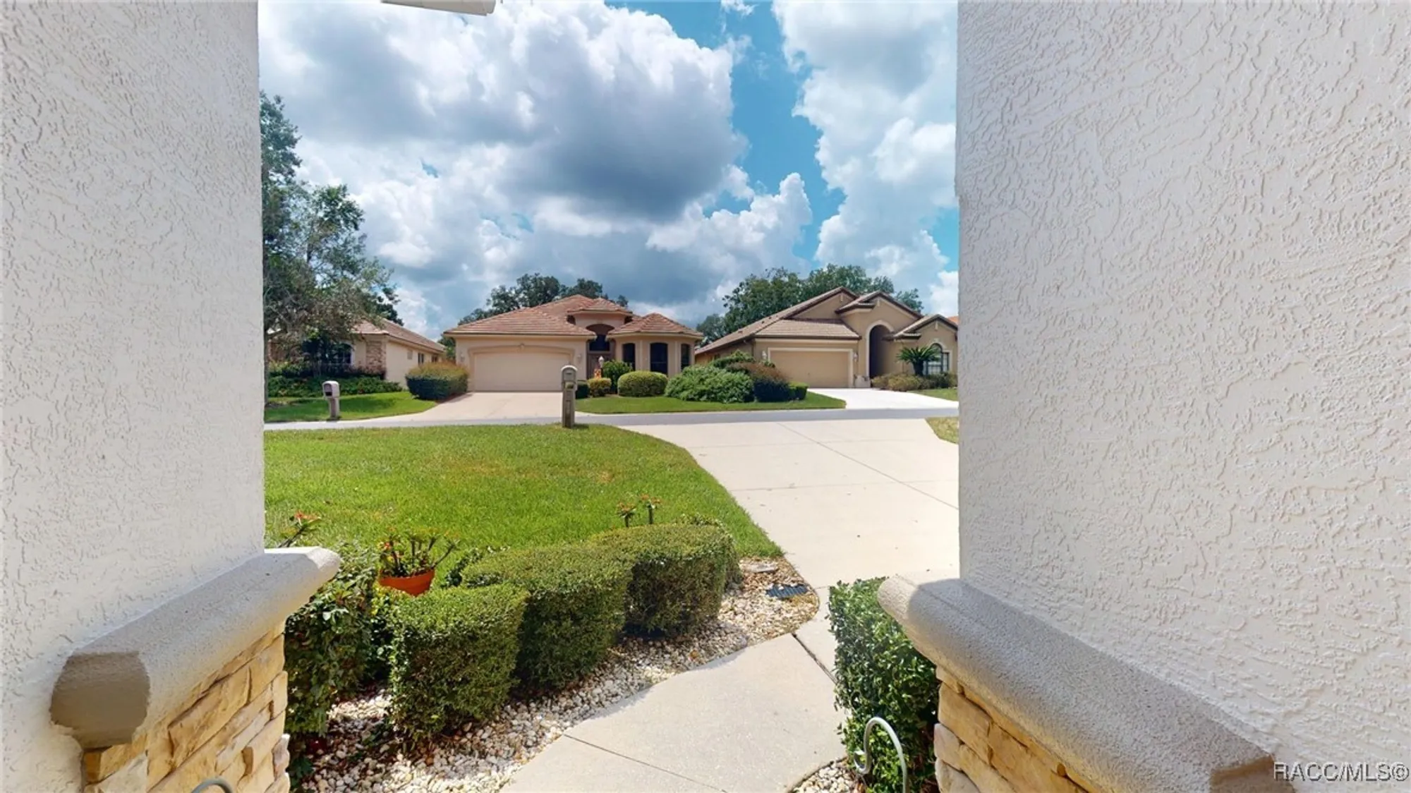 Property Slideshow image 7 of 73 | 657 w doerr path, Hernando, FL, 34442