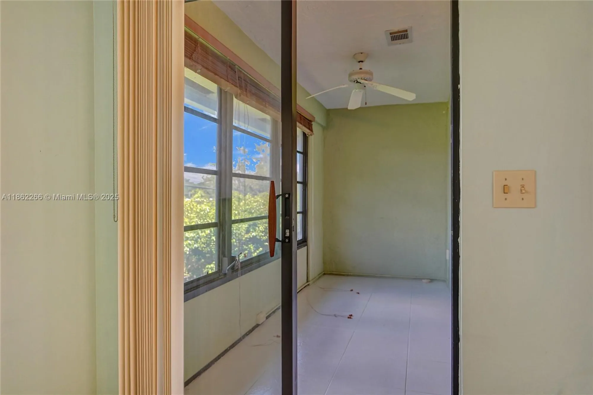 Property Slideshow image 25 of 49 | 15011 ashland cir 27, Delray Beach, FL, 33484