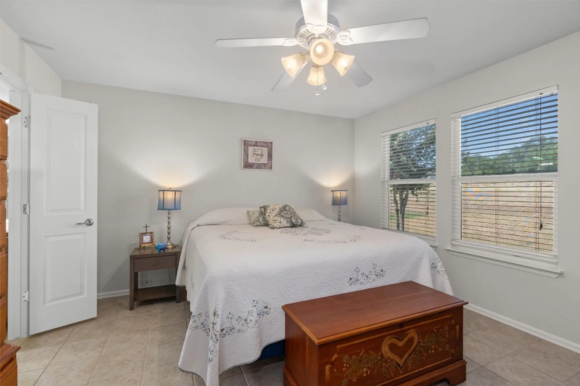 Property Slideshow image 15 of 30 | 533 salt creek ln, Georgetown, TX, 78633