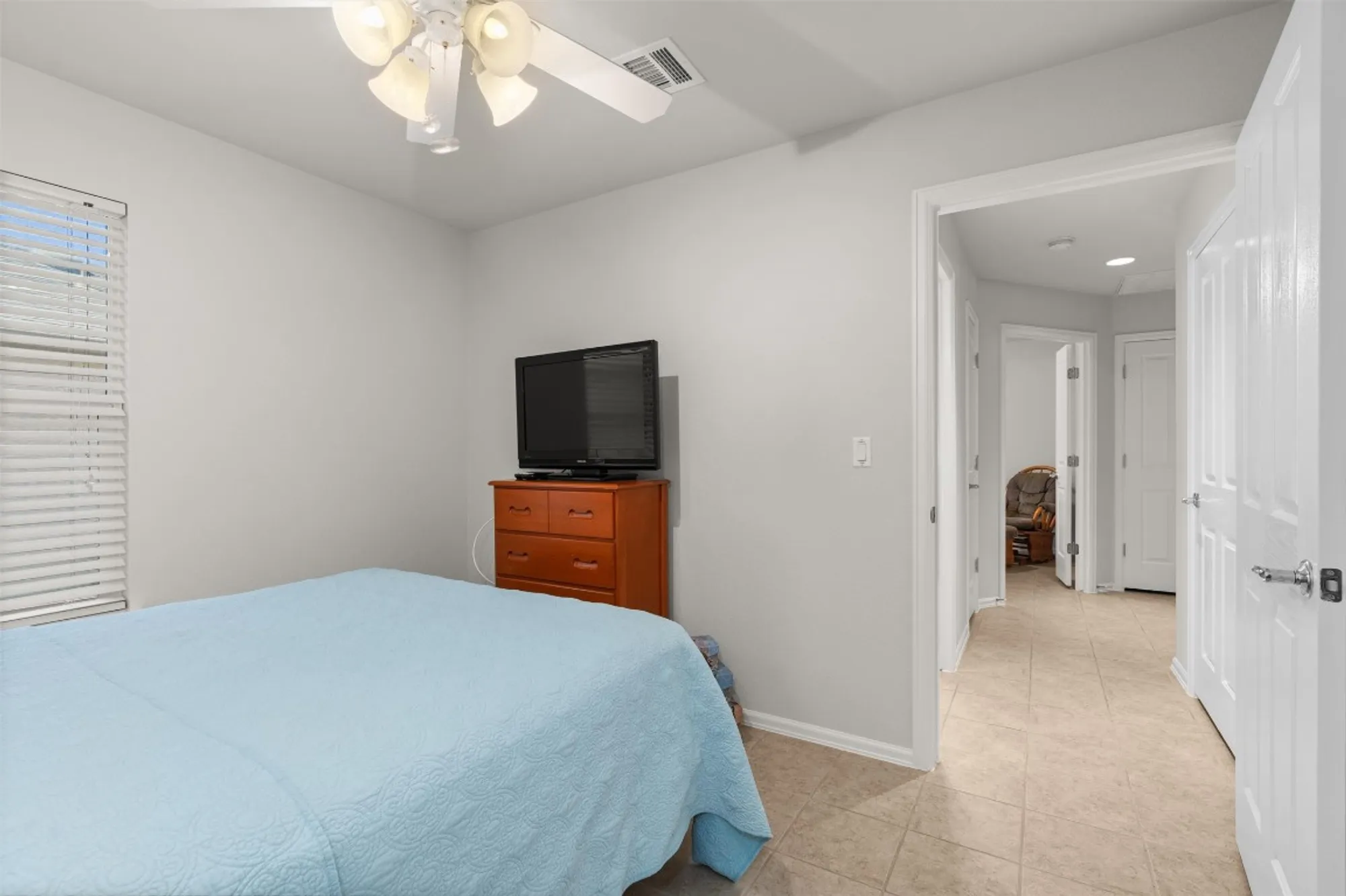 Property Slideshow image 24 of 30 | 533 salt creek ln, Georgetown, TX, 78633