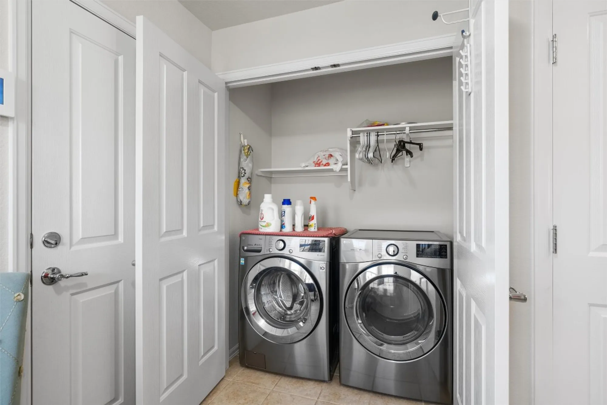 Property Slideshow image 9 of 30 | 533 salt creek ln, Georgetown, TX, 78633