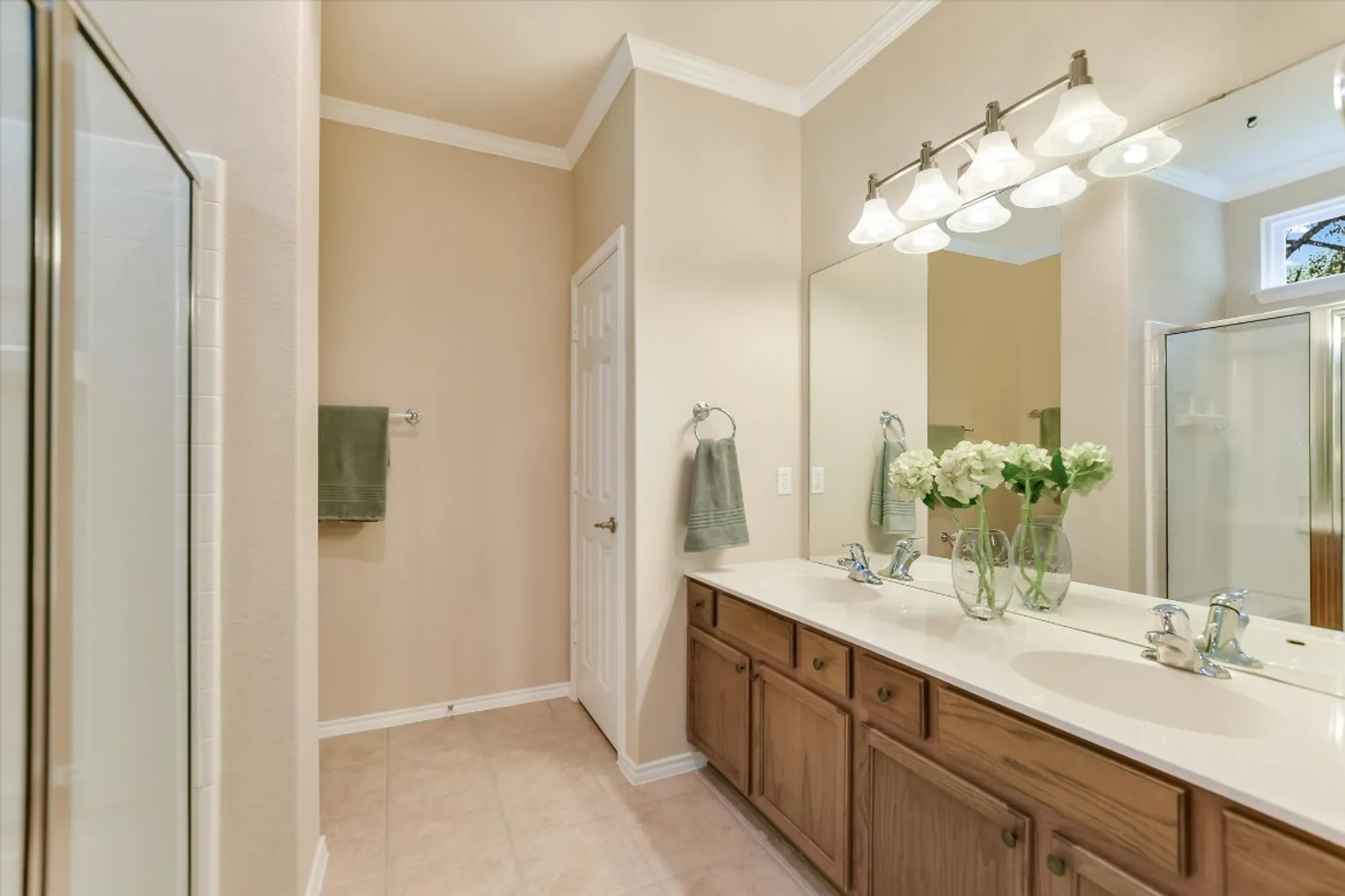 Property Slideshow image 15 of 21 | 308 summer rd, Georgetown, TX, 78633