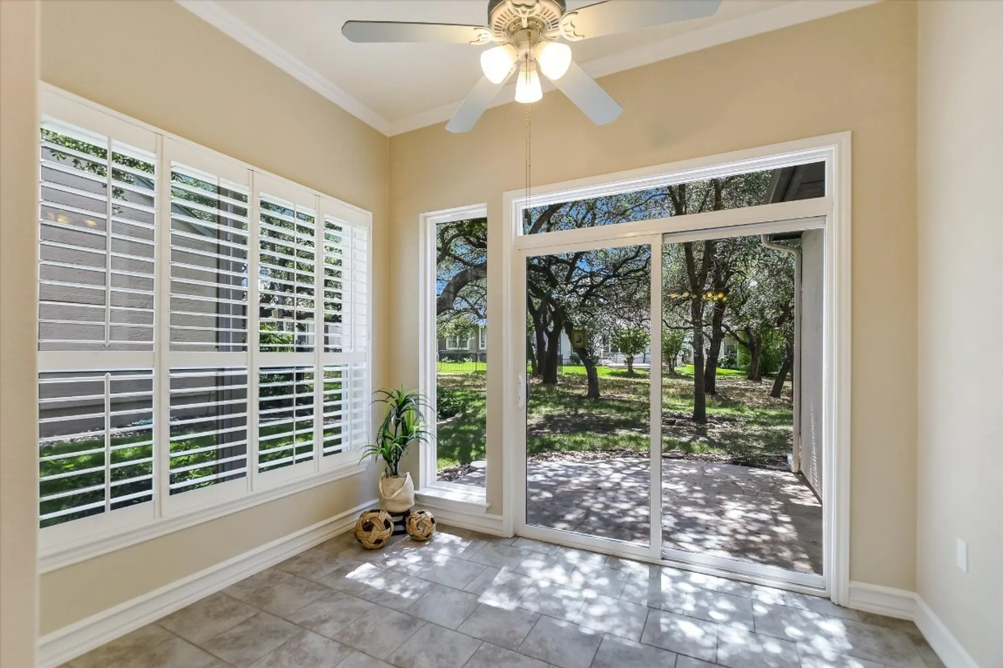 Property Slideshow image 11 of 21 | 308 summer rd, Georgetown, TX, 78633