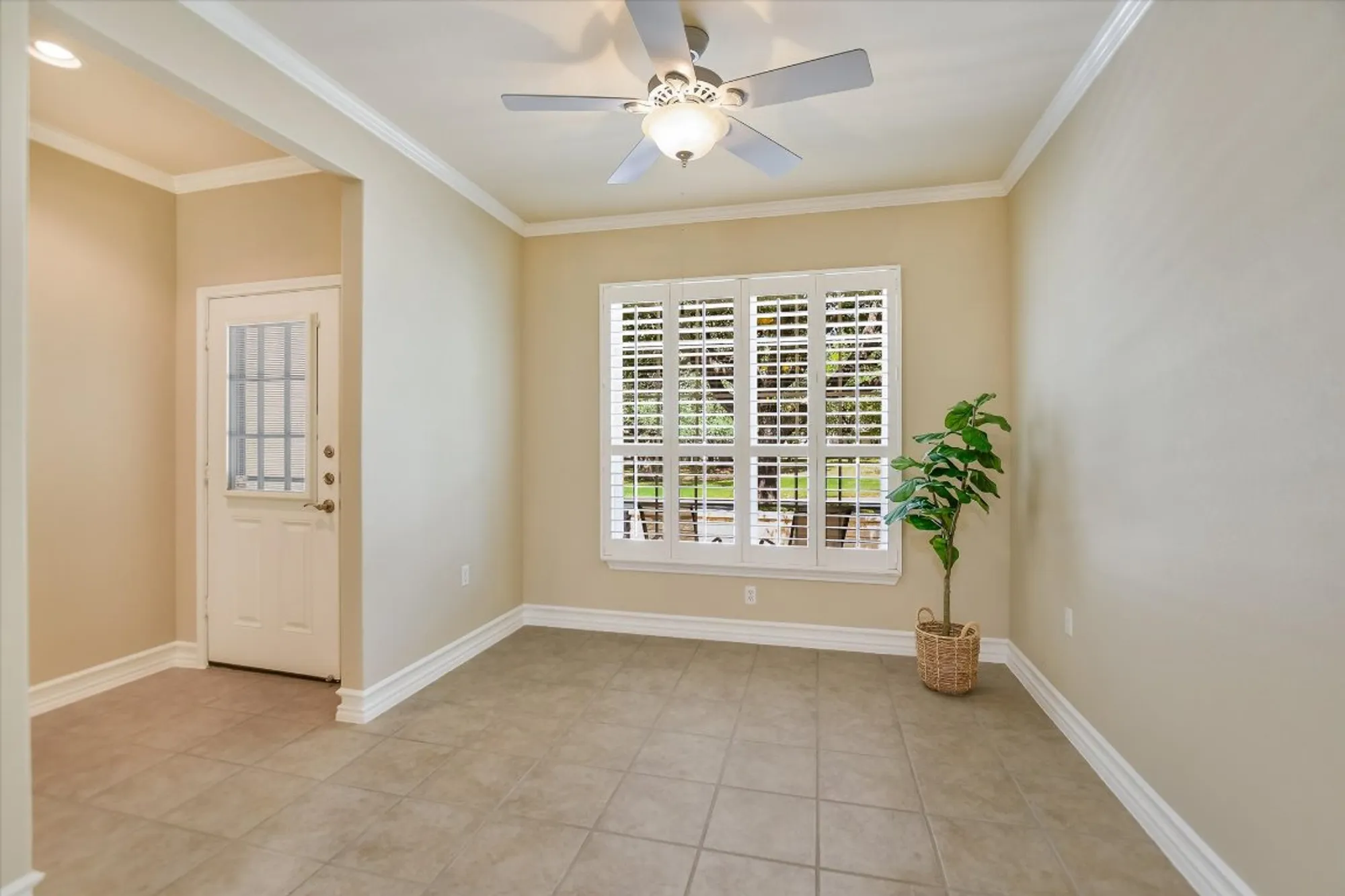 Property Slideshow image 7 of 21 | 308 summer rd, Georgetown, TX, 78633