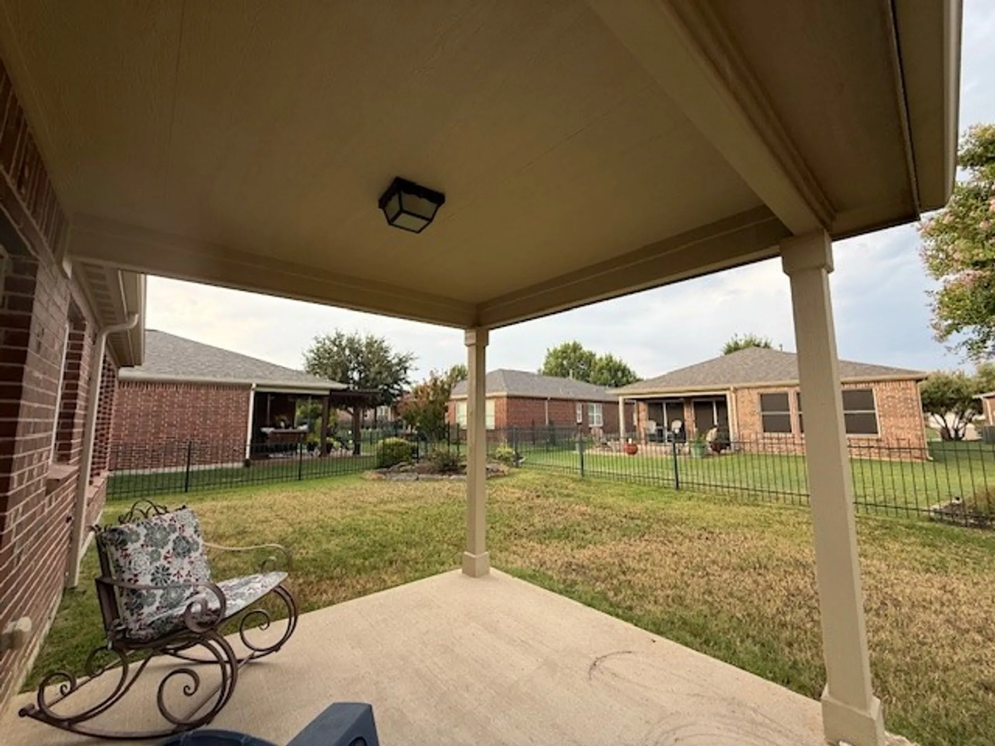 Property Slideshow image 4 of 18 | 7965 birmingham forest dr, Frisco, TX, 75036