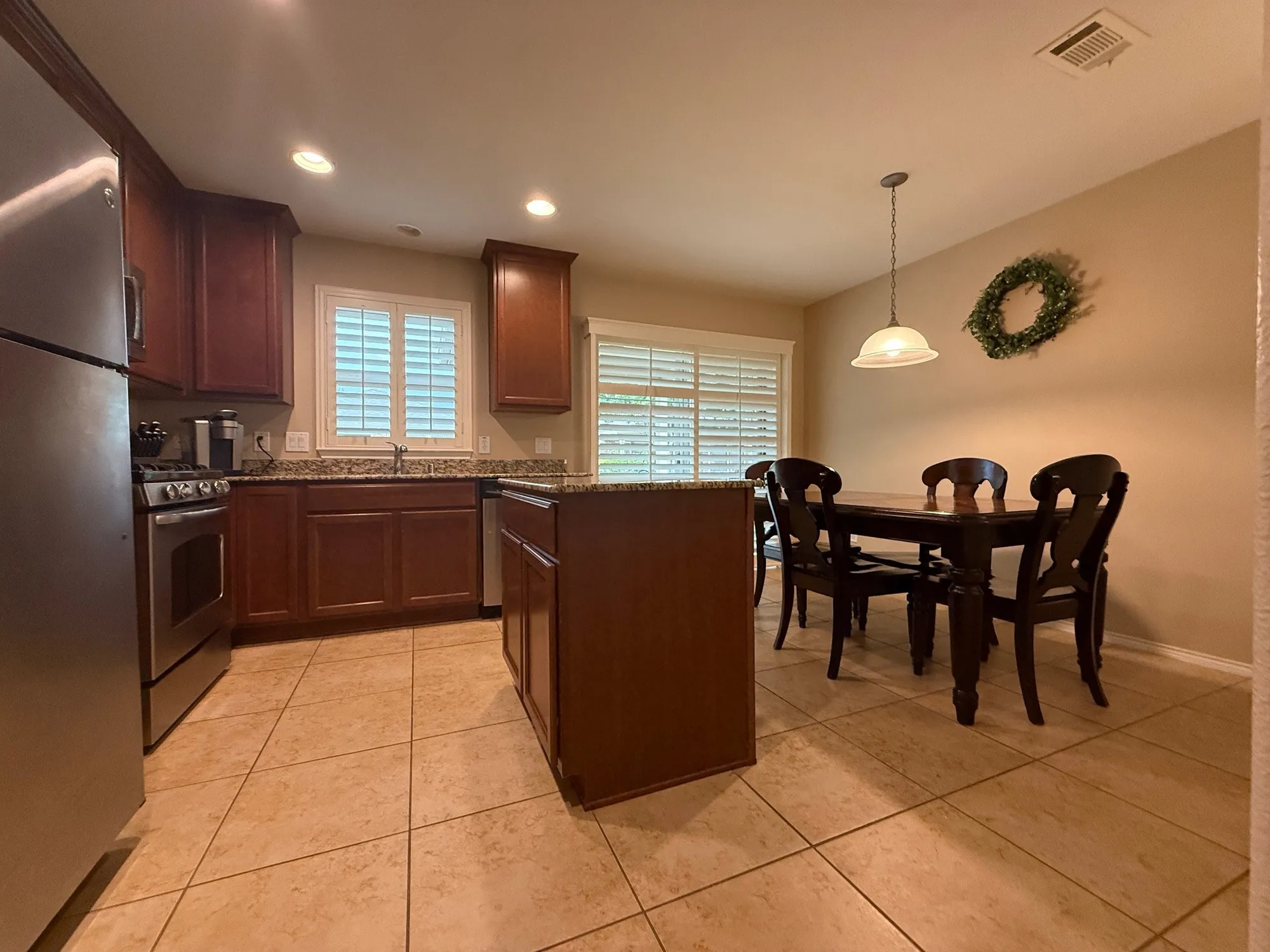 Property Slideshow image 6 of 18 | 7965 birmingham forest dr, Frisco, TX, 75036