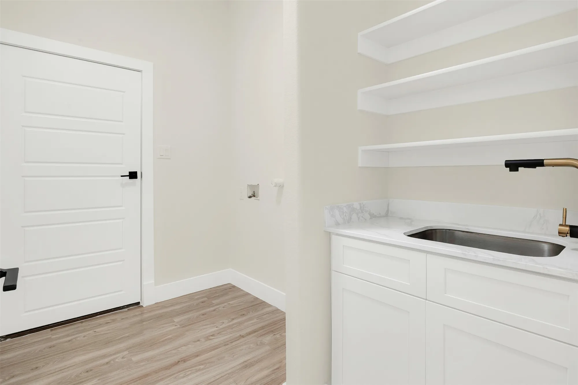 Property Slideshow image 16 of 19 | 3725 creek view dr, Mckinney, TX, 75071