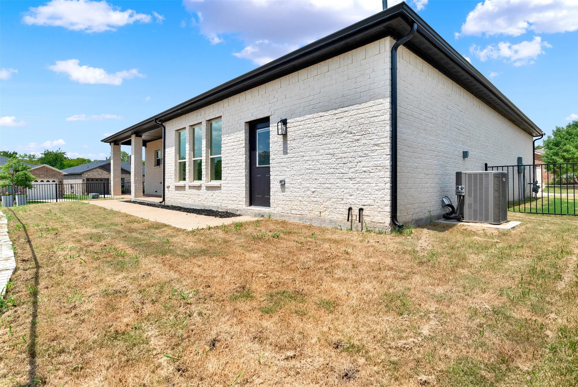 Property Slideshow image 18 of 19 | 3725 creek view dr, Mckinney, TX, 75071