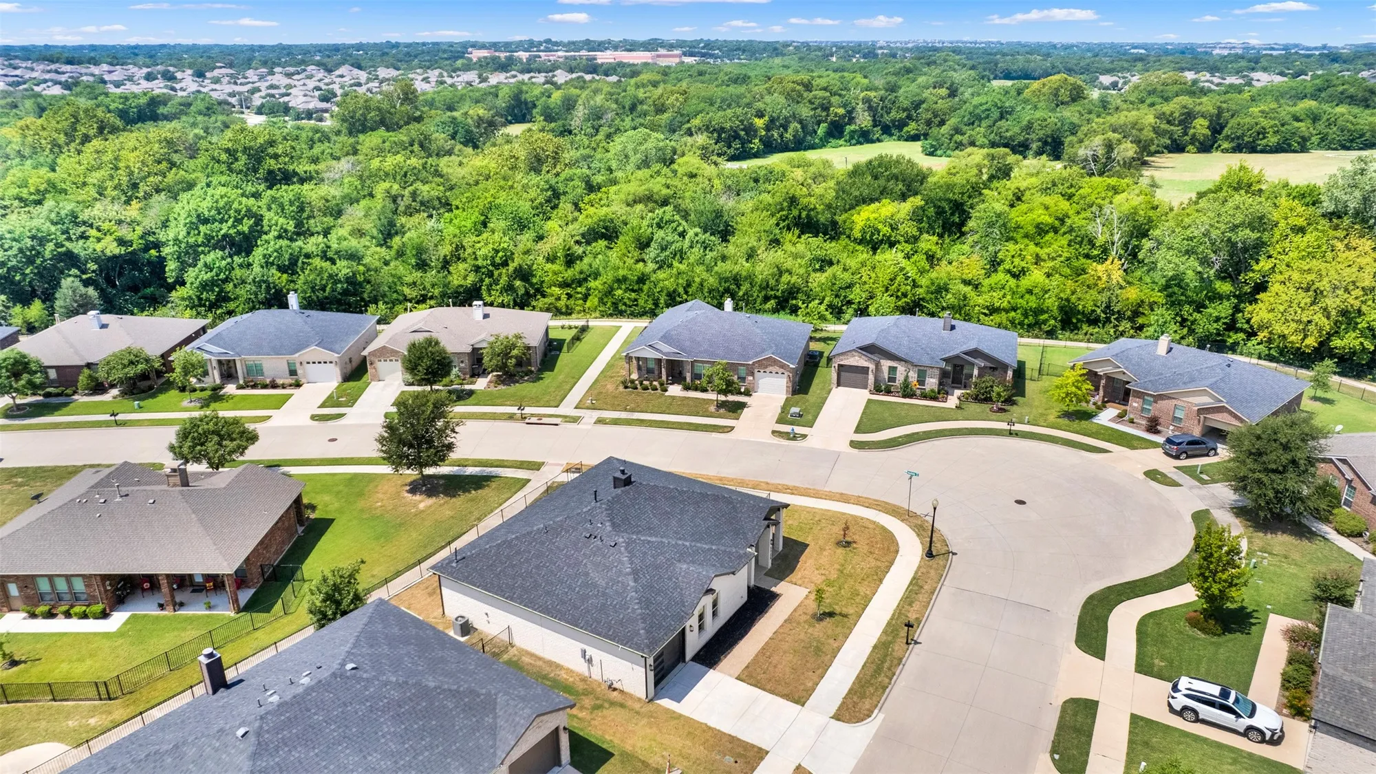 Property Slideshow image 19 of 19 | 3725 creek view dr, Mckinney, TX, 75071