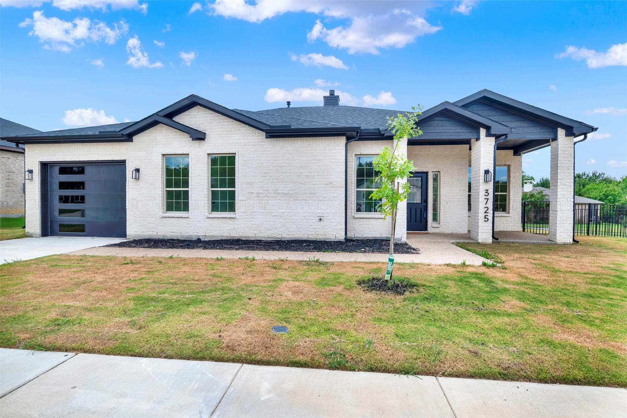 Property Slideshow image 1 of 19 | 3725 creek view dr, Mckinney, TX, 75071