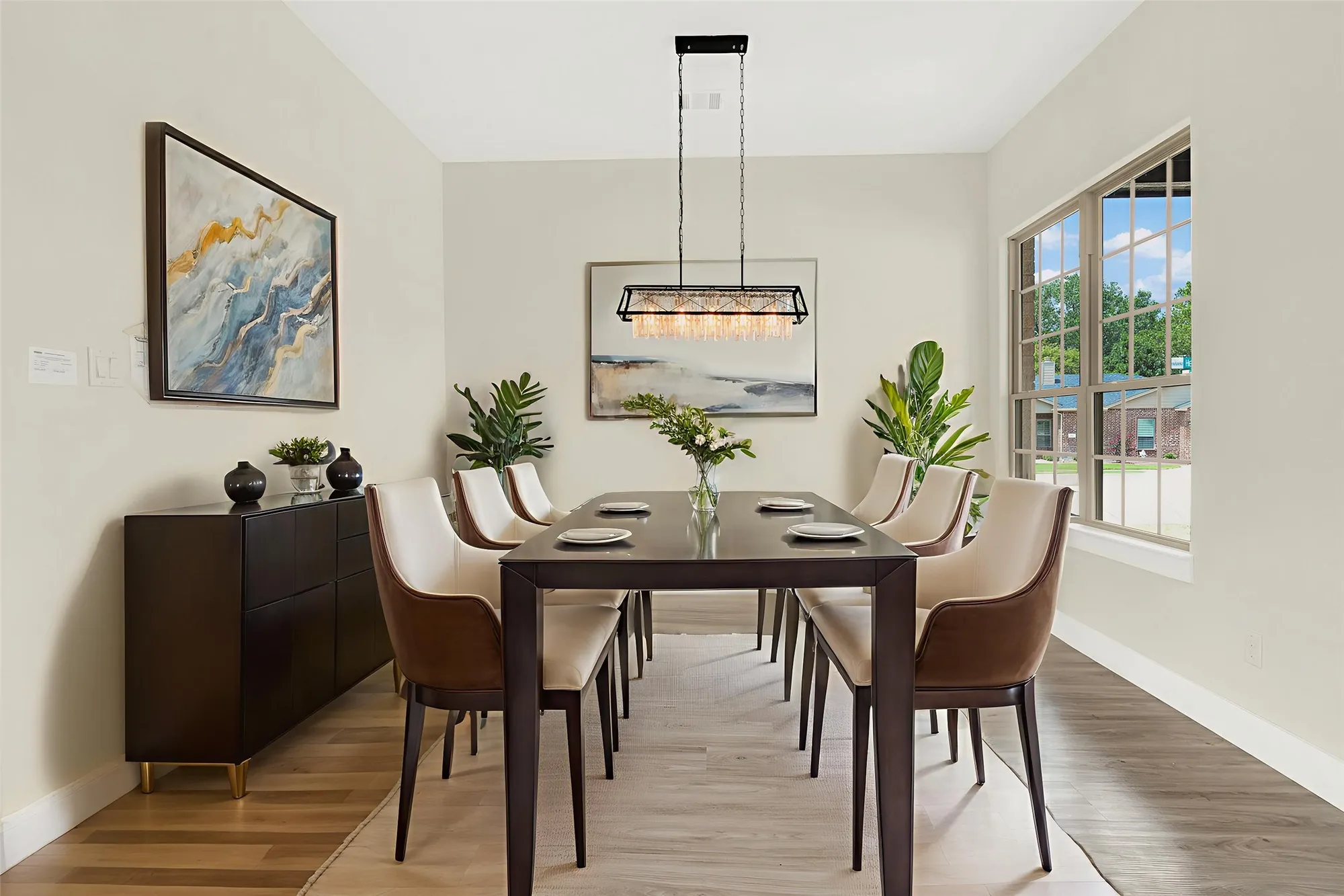 Property Slideshow image 5 of 19 | 3725 creek view dr, Mckinney, TX, 75071