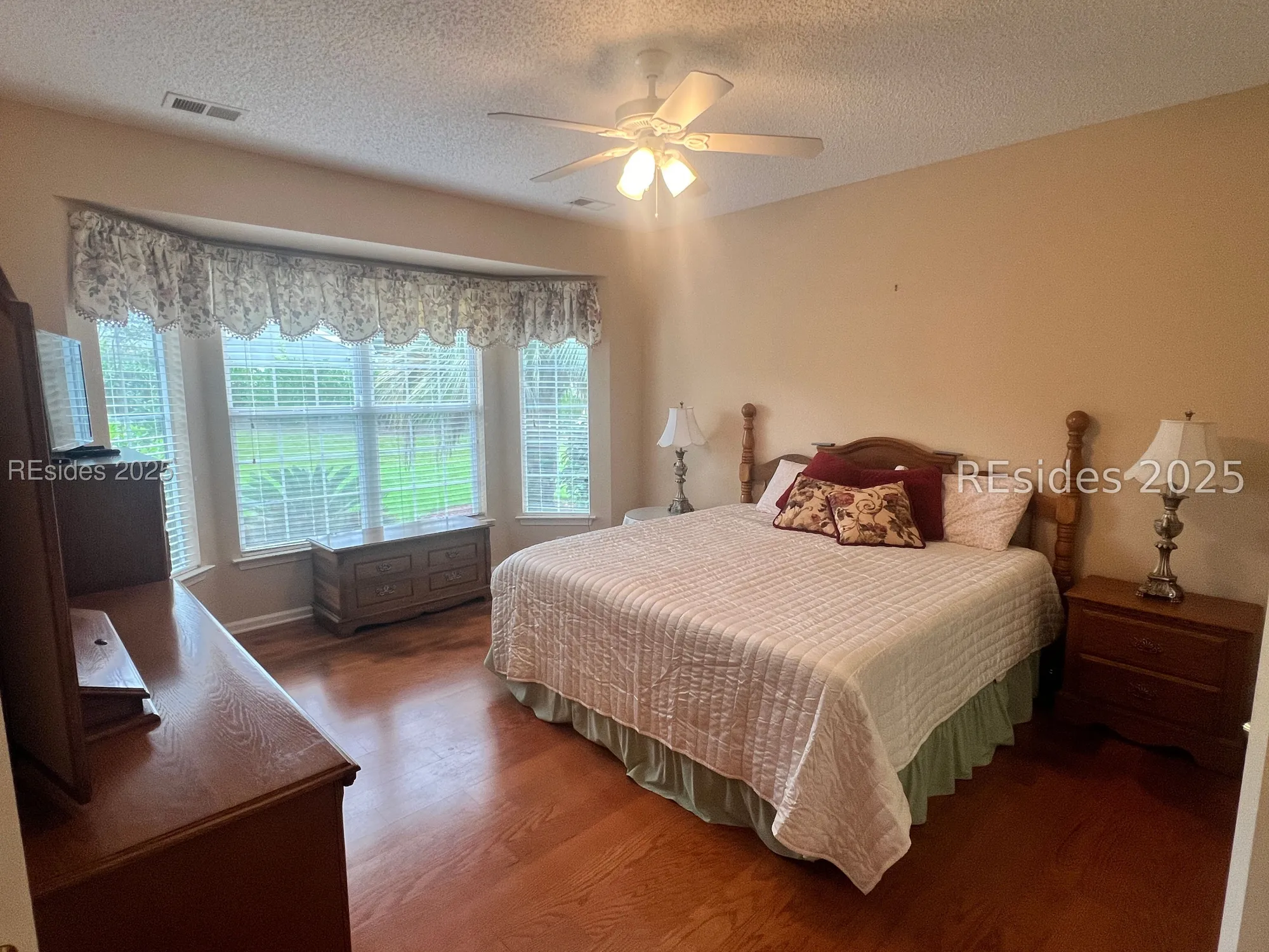 Property Slideshow image 16 of 31 | 70 holly ribbons cir, Bluffton, SC, 29909