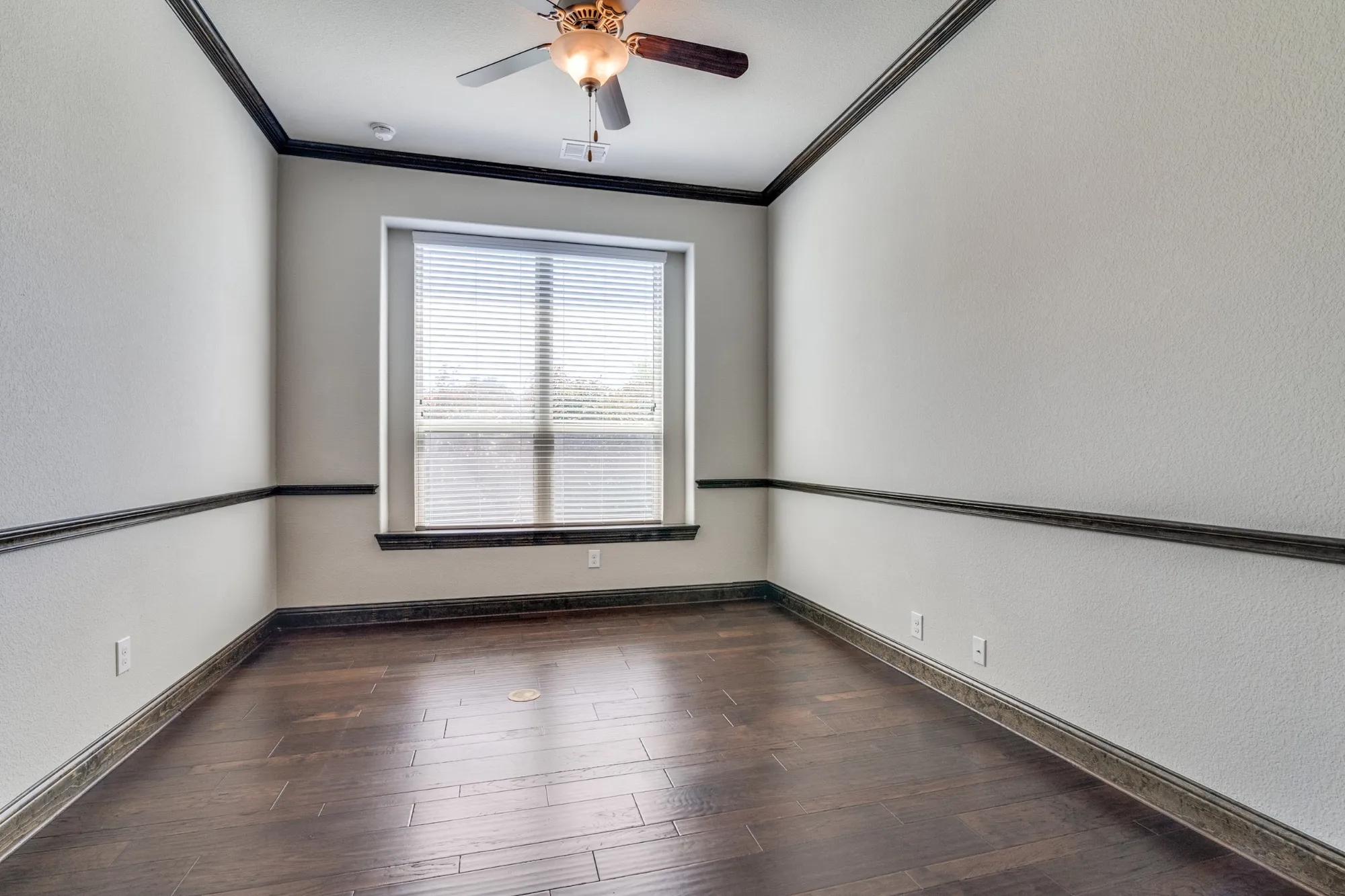 Property Slideshow image 17 of 38 | 6000 kenyon ct, Flower Mound, TX, 75028