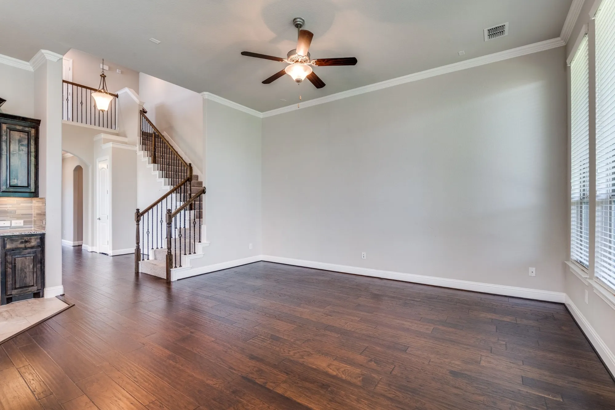 Property Slideshow image 10 of 38 | 6000 kenyon ct, Flower Mound, TX, 75028