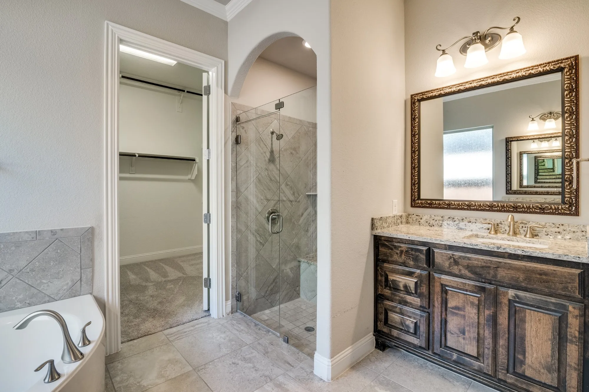 Property Slideshow image 21 of 38 | 6000 kenyon ct, Flower Mound, TX, 75028