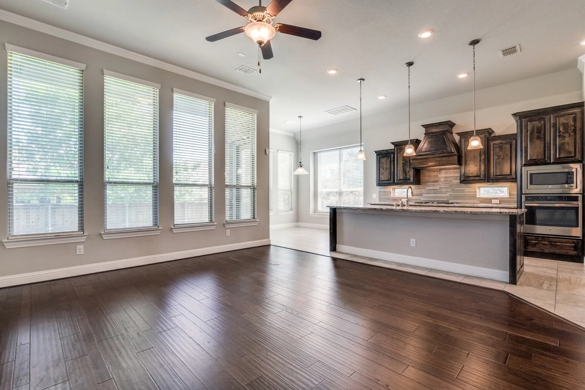 Property Slideshow image 8 of 38 | 6000 kenyon ct, Flower Mound, TX, 75028