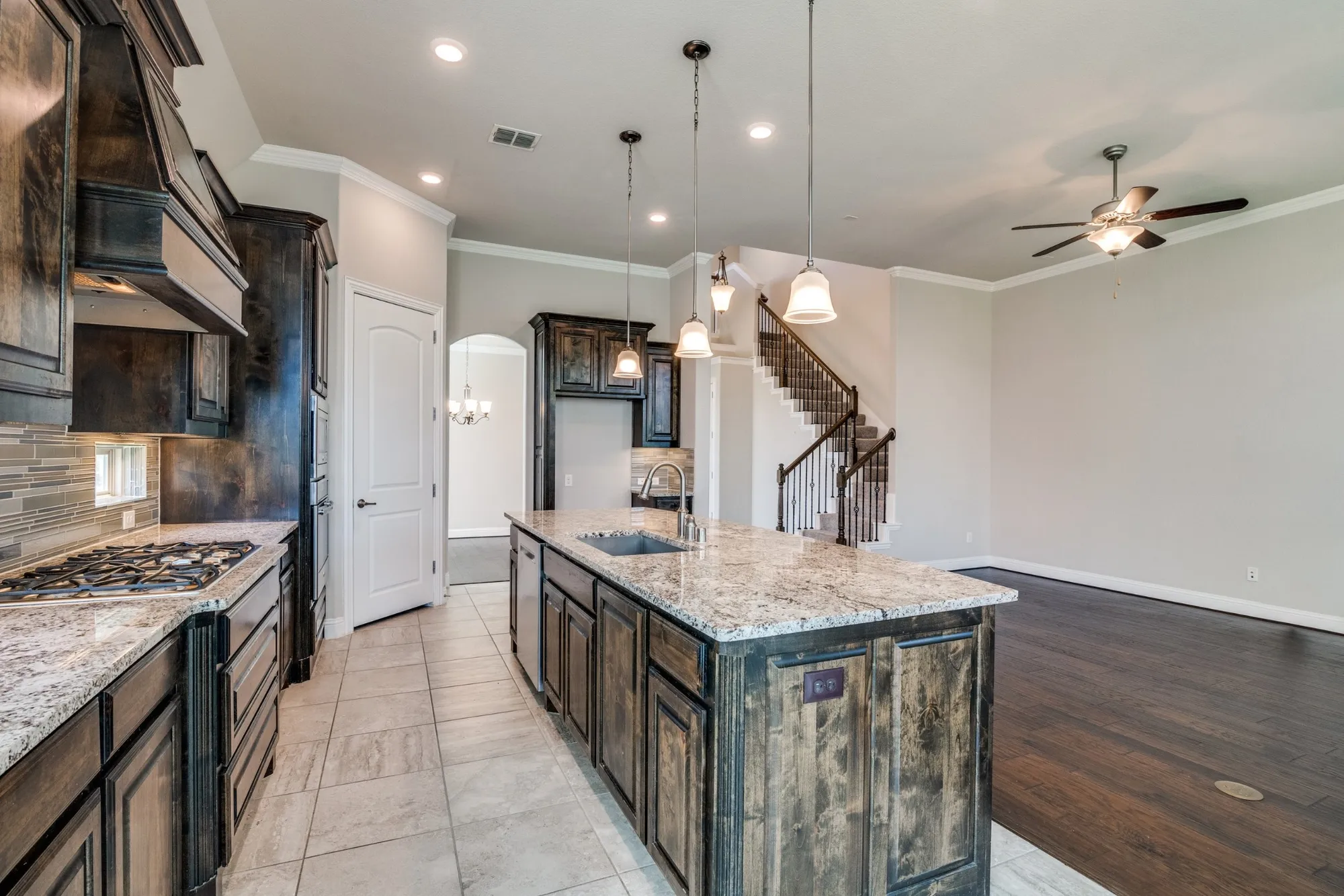 Property Slideshow image 9 of 38 | 6000 kenyon ct, Flower Mound, TX, 75028