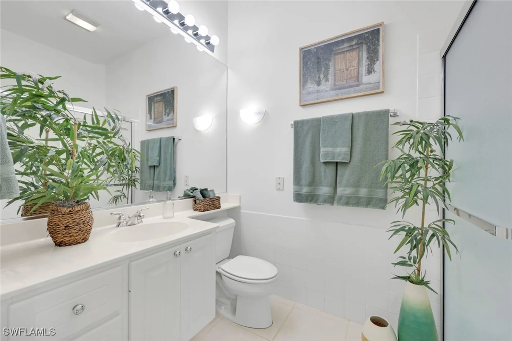 Property Slideshow image 13 of 23 | 3730 whidbey way, Naples, FL, 34119