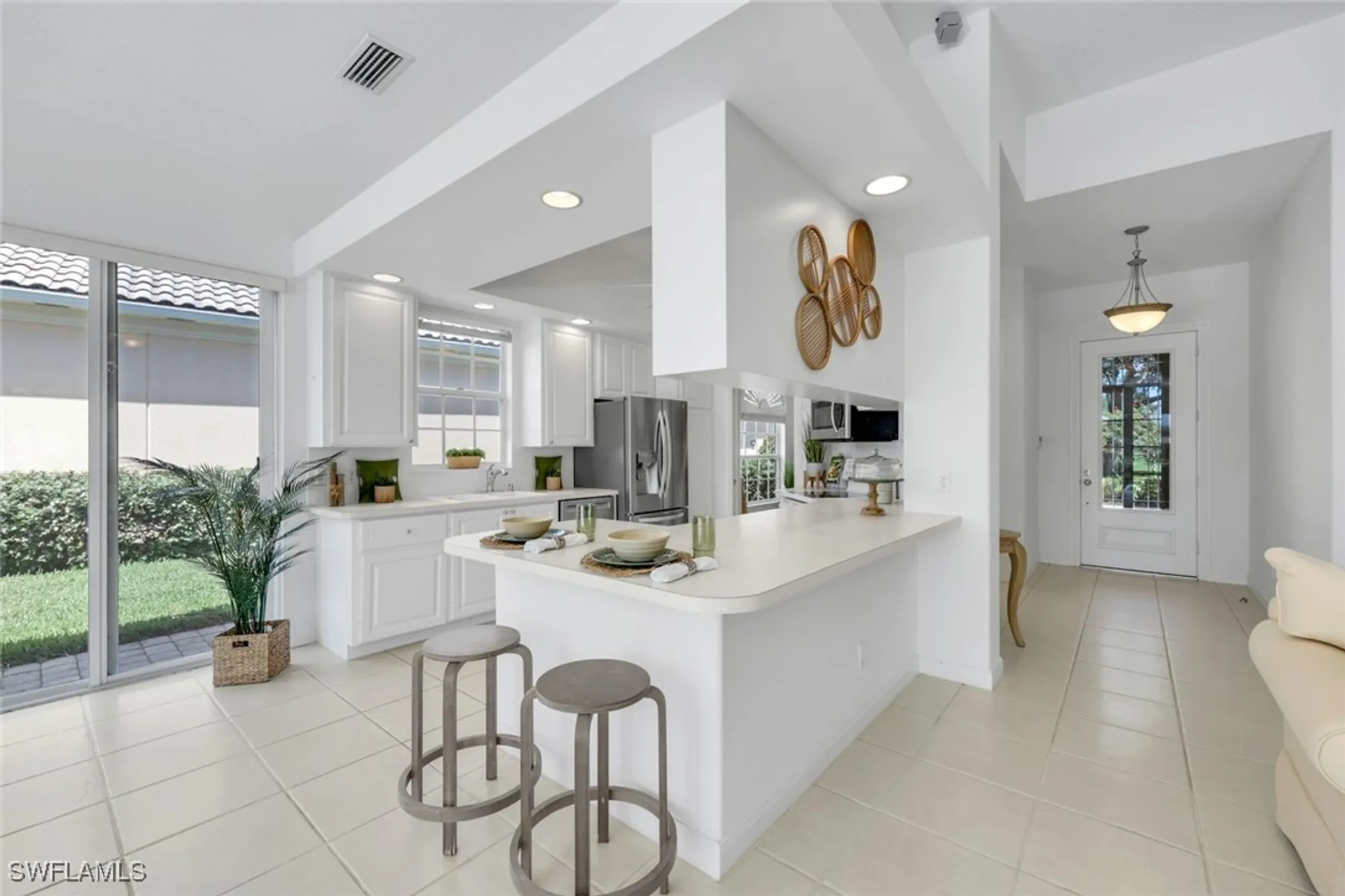 Property Slideshow image 8 of 23 | 3730 whidbey way, Naples, FL, 34119