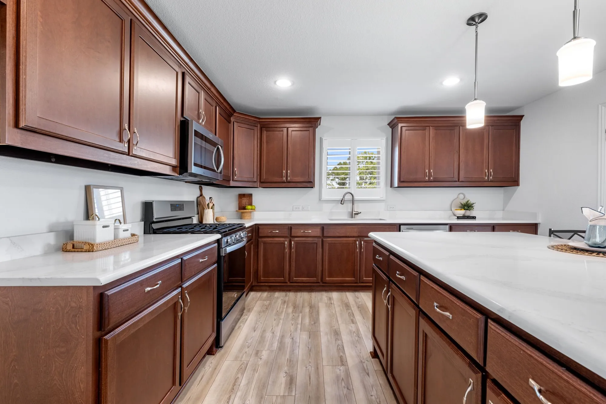 Property Slideshow image 16 of 37 | 101 long pines dr, Mckinney, TX, 75071