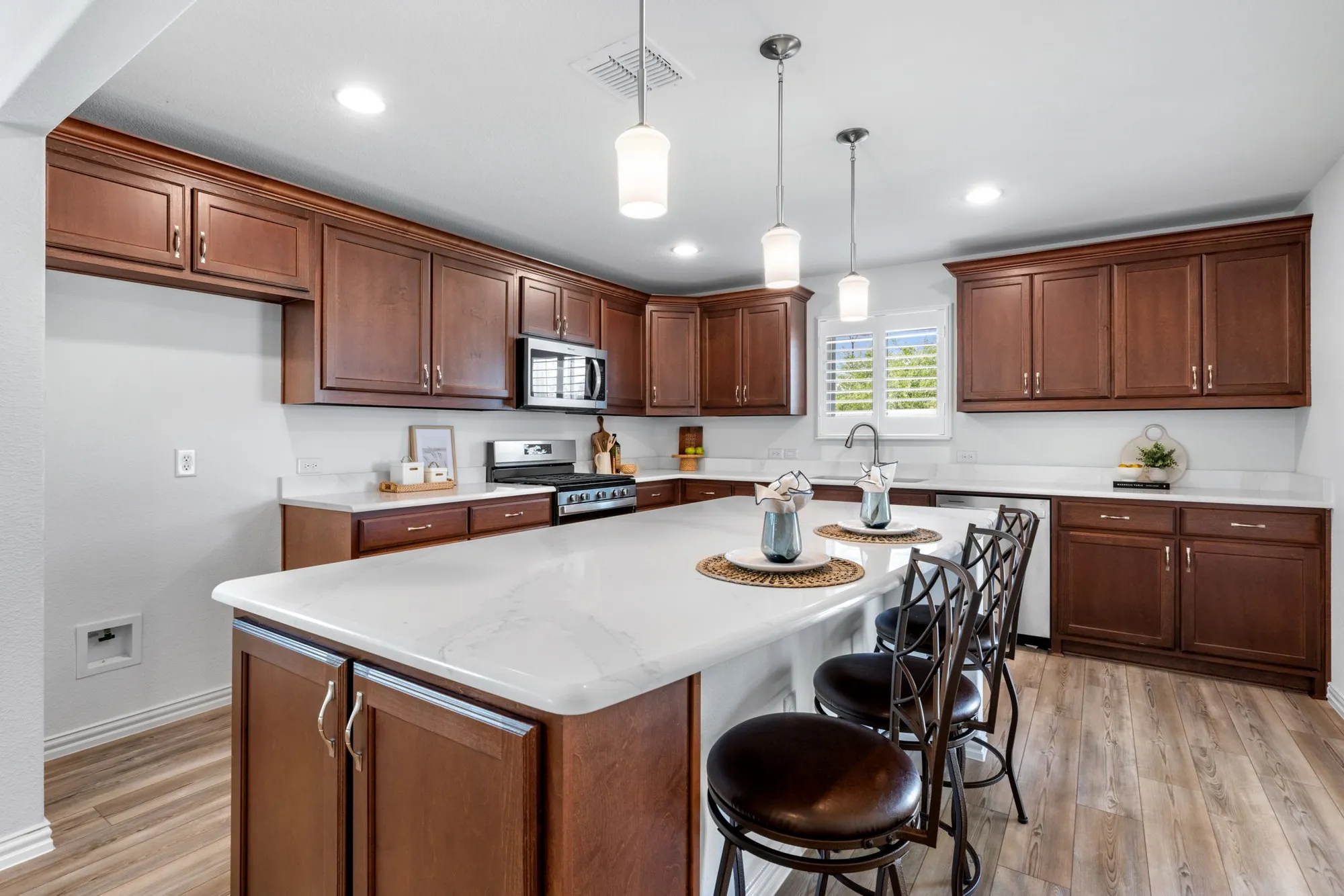 Property Slideshow image 13 of 37 | 101 long pines dr, Mckinney, TX, 75071