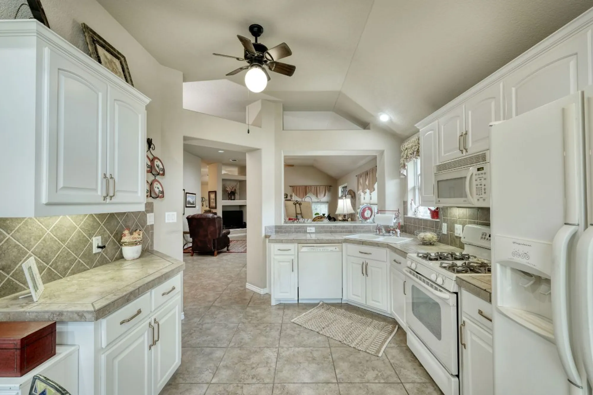 Property Slideshow image 12 of 32 | 102 texas traditions, Georgetown, TX, 78628