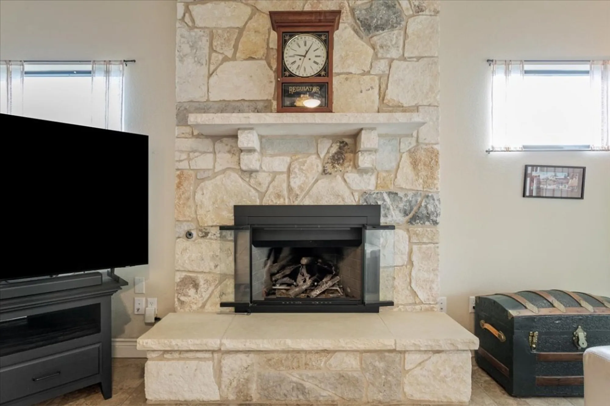 Property Slideshow image 14 of 38 | 824 sierra blanco loop, Georgetown, TX, 78633