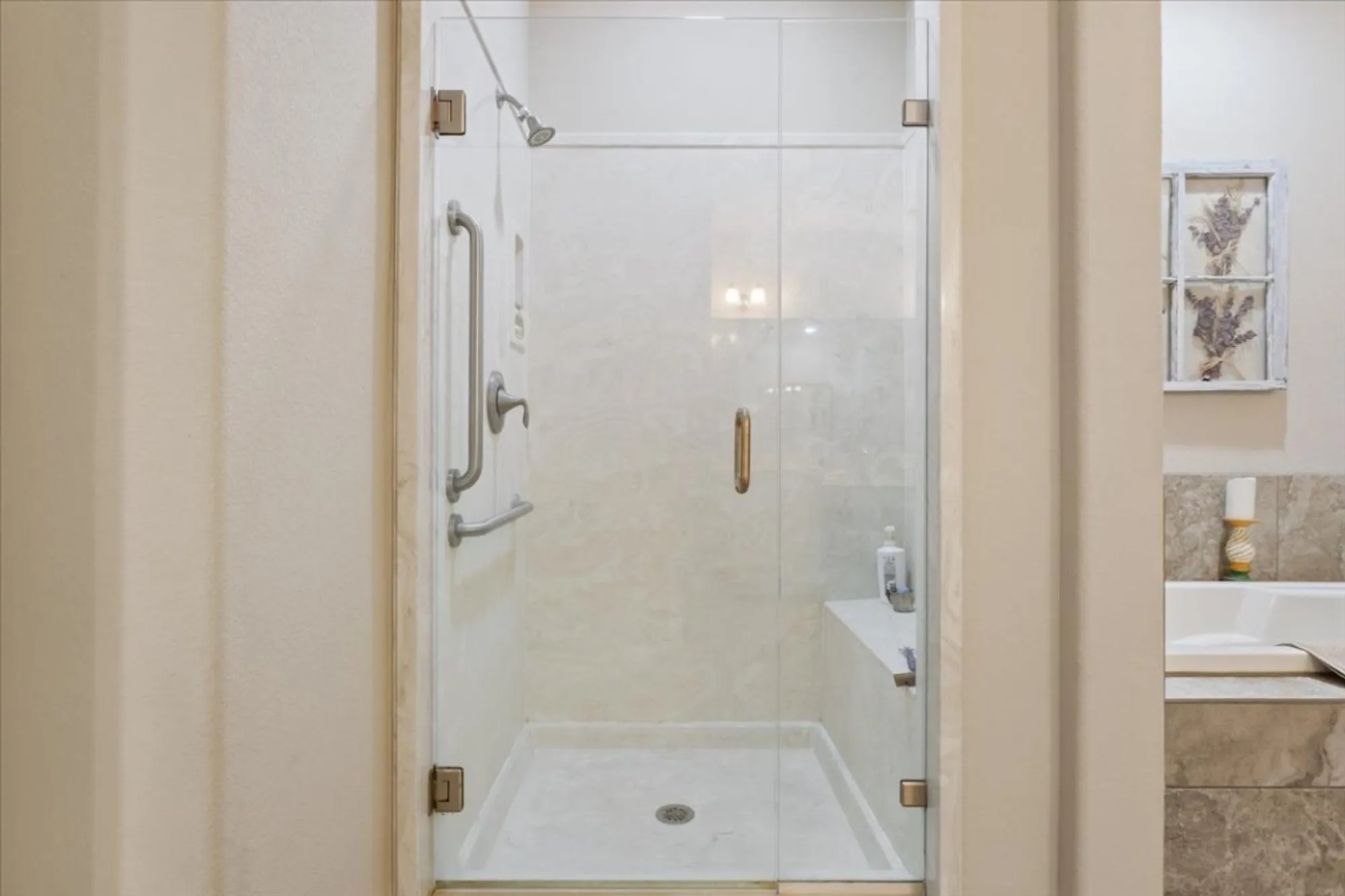 Property Slideshow image 26 of 38 | 824 sierra blanco loop, Georgetown, TX, 78633