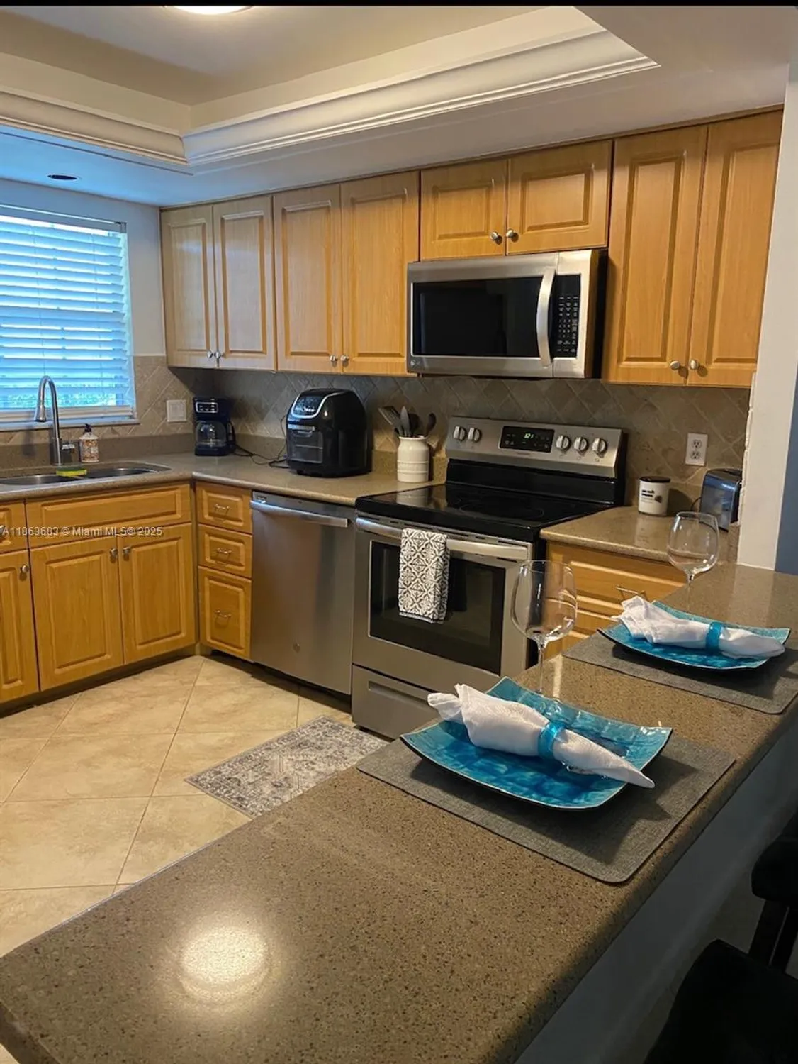 Property Slideshow image 4 of 20 | 1900 alamanda dr apt 108, Naples, FL, 34102