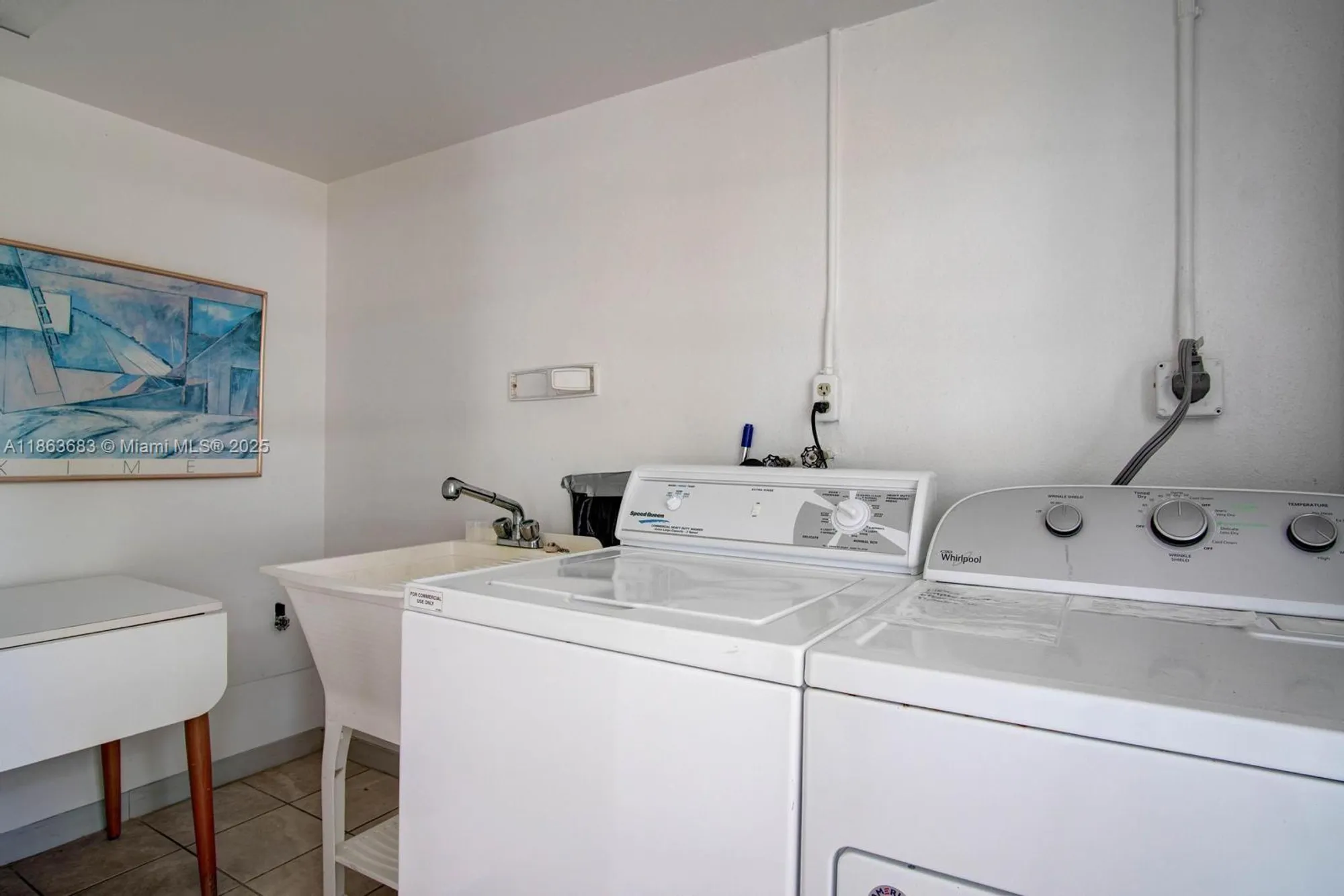 Property Slideshow image 5 of 20 | 1900 alamanda dr apt 108, Naples, FL, 34102