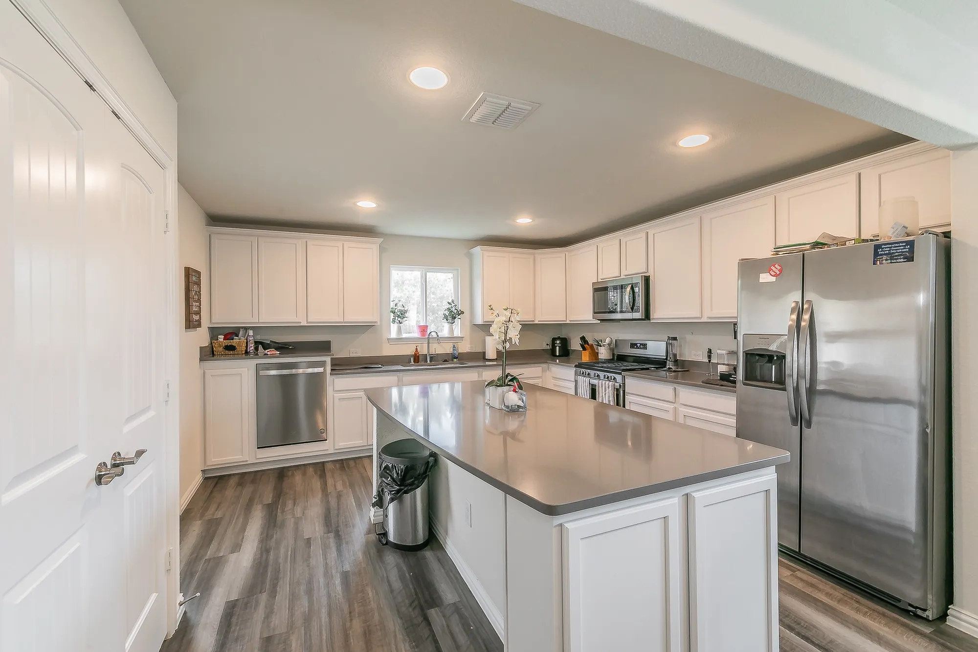 Property Slideshow image 11 of 39 | 7601 heritage dr, Aubrey, TX, 76227