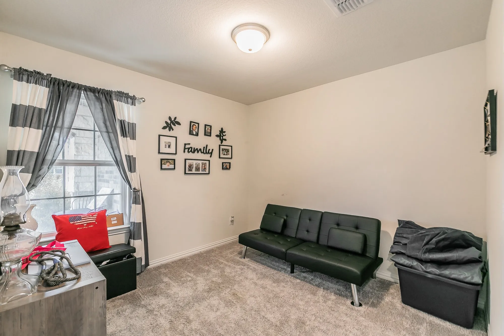 Property Slideshow image 23 of 39 | 7601 heritage dr, Aubrey, TX, 76227