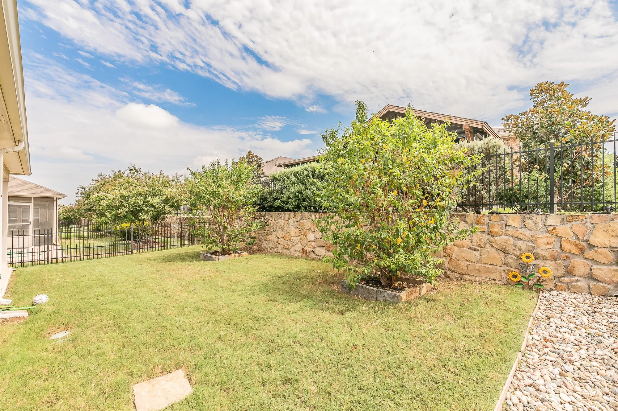 Property Slideshow image 34 of 39 | 7601 heritage dr, Aubrey, TX, 76227