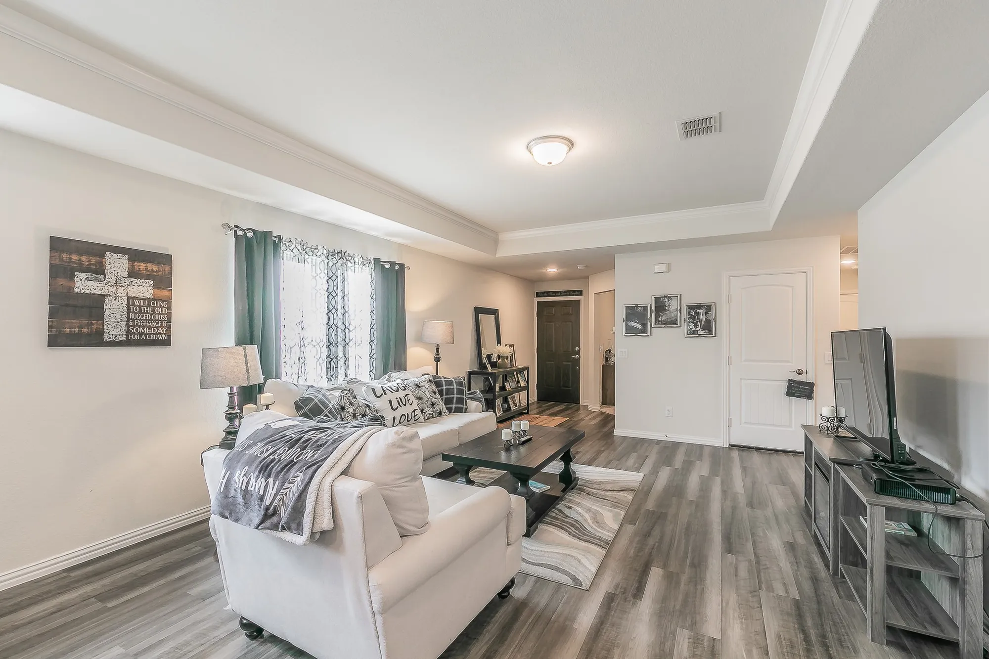 Property Slideshow image 6 of 39 | 7601 heritage dr, Aubrey, TX, 76227