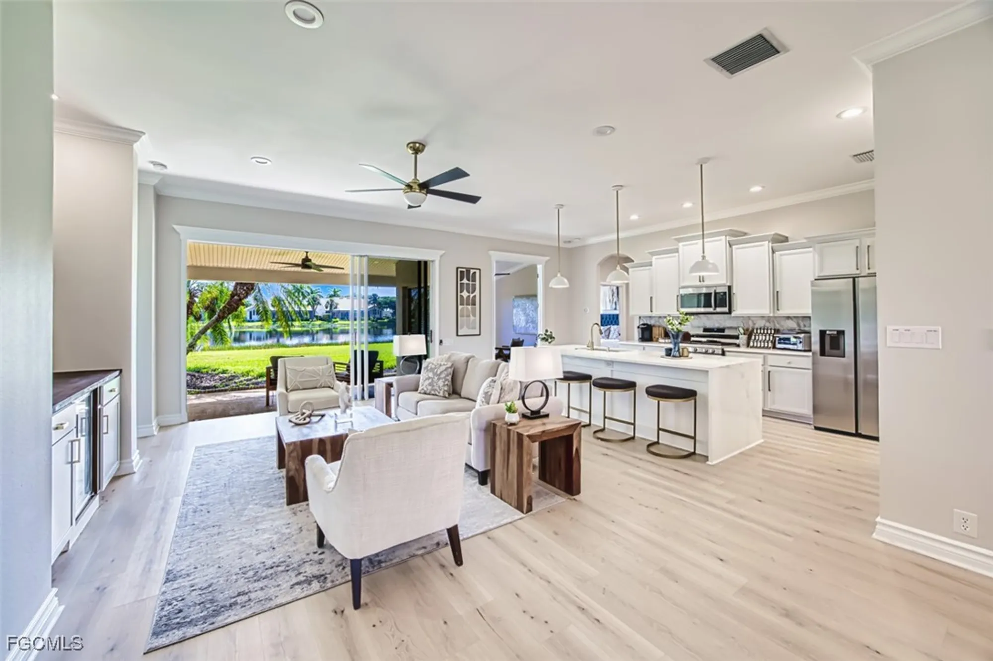 Property Slideshow image 14 of 50 | 3451 shady bnd, Fort Myers, FL, 33905