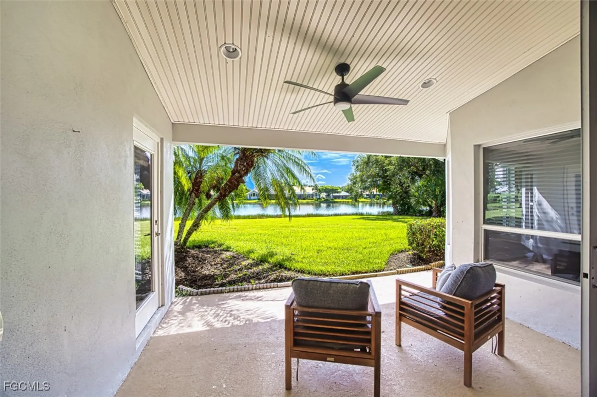 Property Slideshow image 17 of 50 | 3451 shady bnd, Fort Myers, FL, 33905