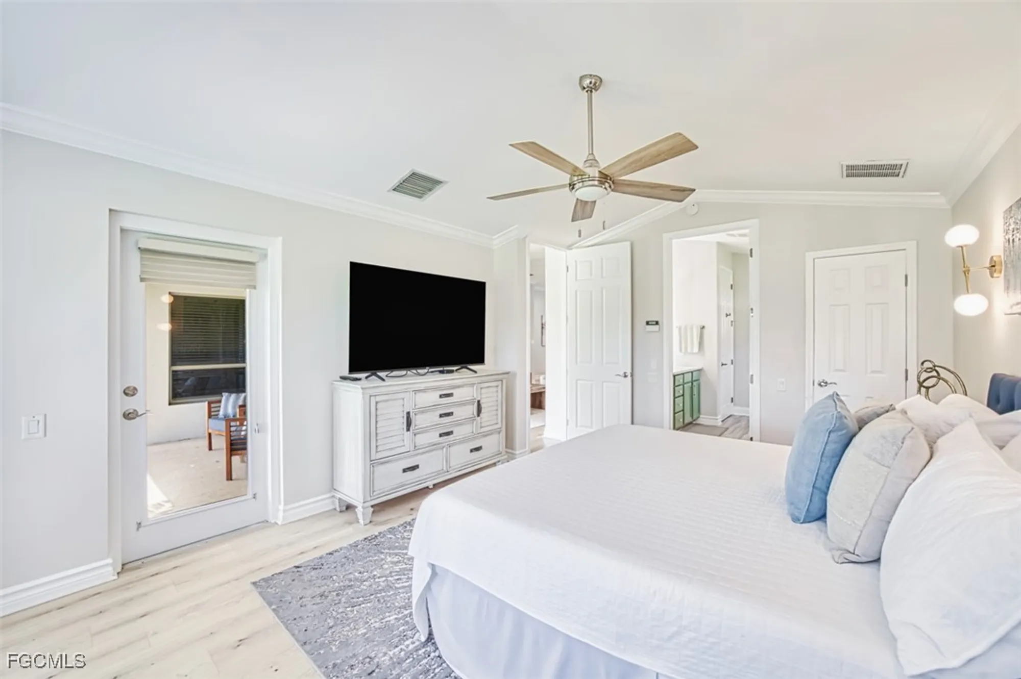 Property Slideshow image 26 of 50 | 3451 shady bnd, Fort Myers, FL, 33905