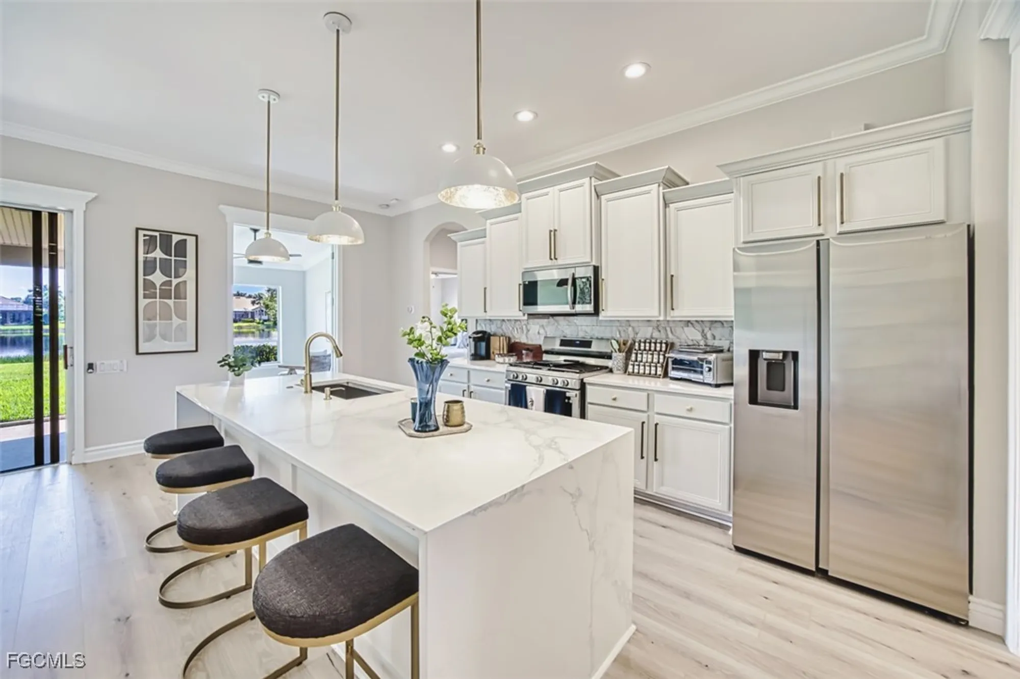 Property Slideshow image 22 of 50 | 3451 shady bnd, Fort Myers, FL, 33905