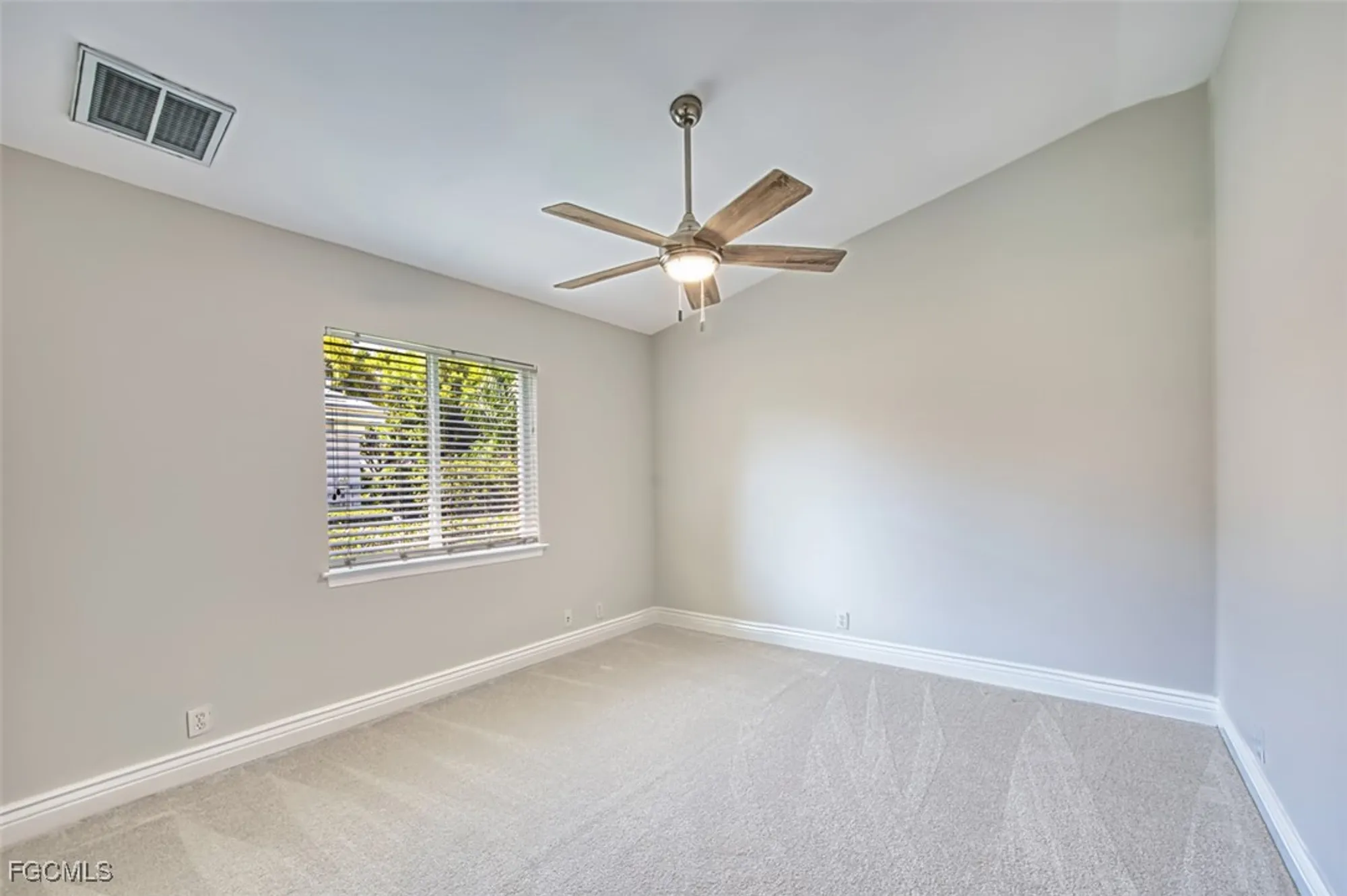 Property Slideshow image 39 of 50 | 3451 shady bnd, Fort Myers, FL, 33905