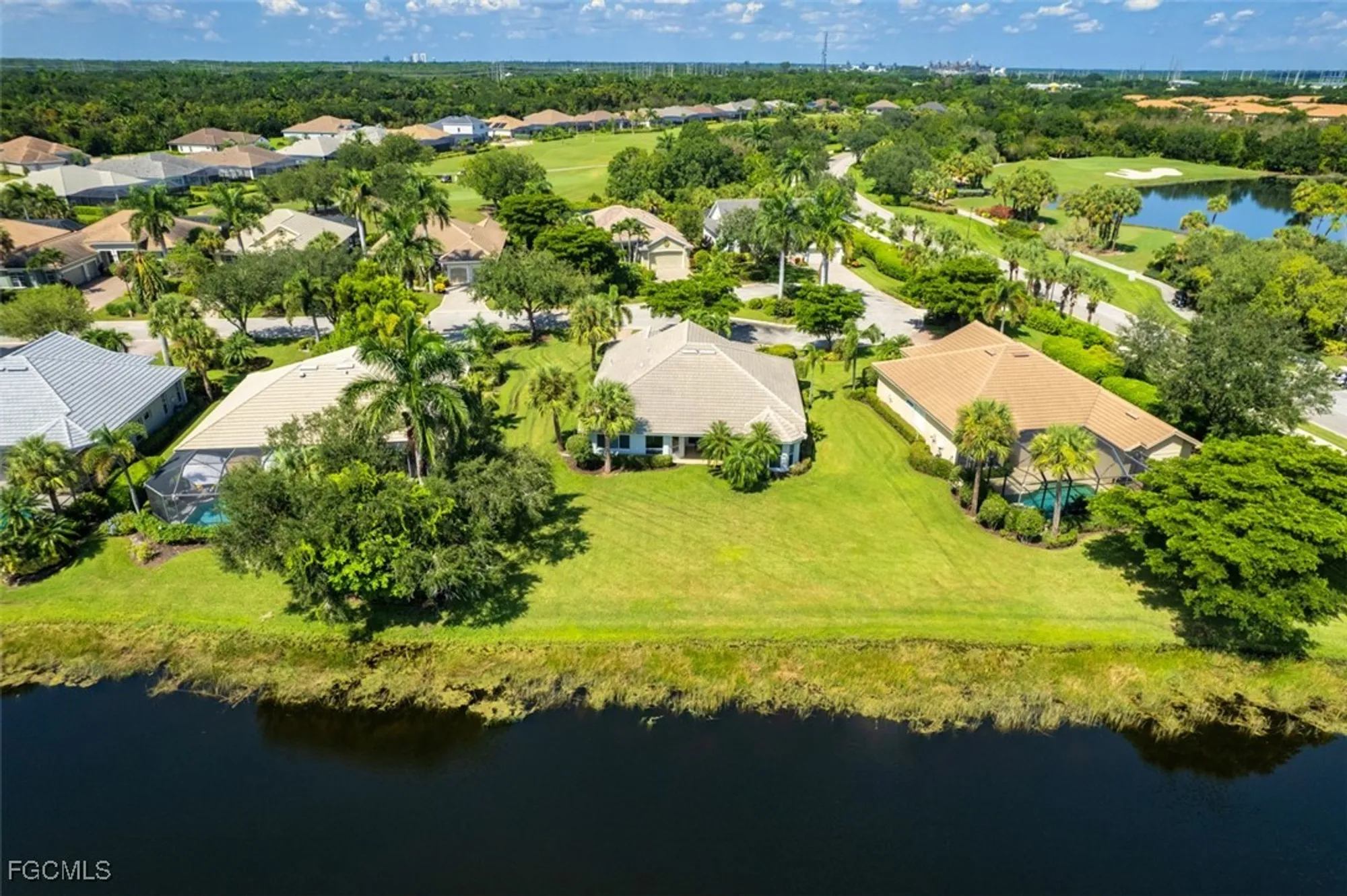 Property Slideshow image 6 of 50 | 3451 shady bnd, Fort Myers, FL, 33905