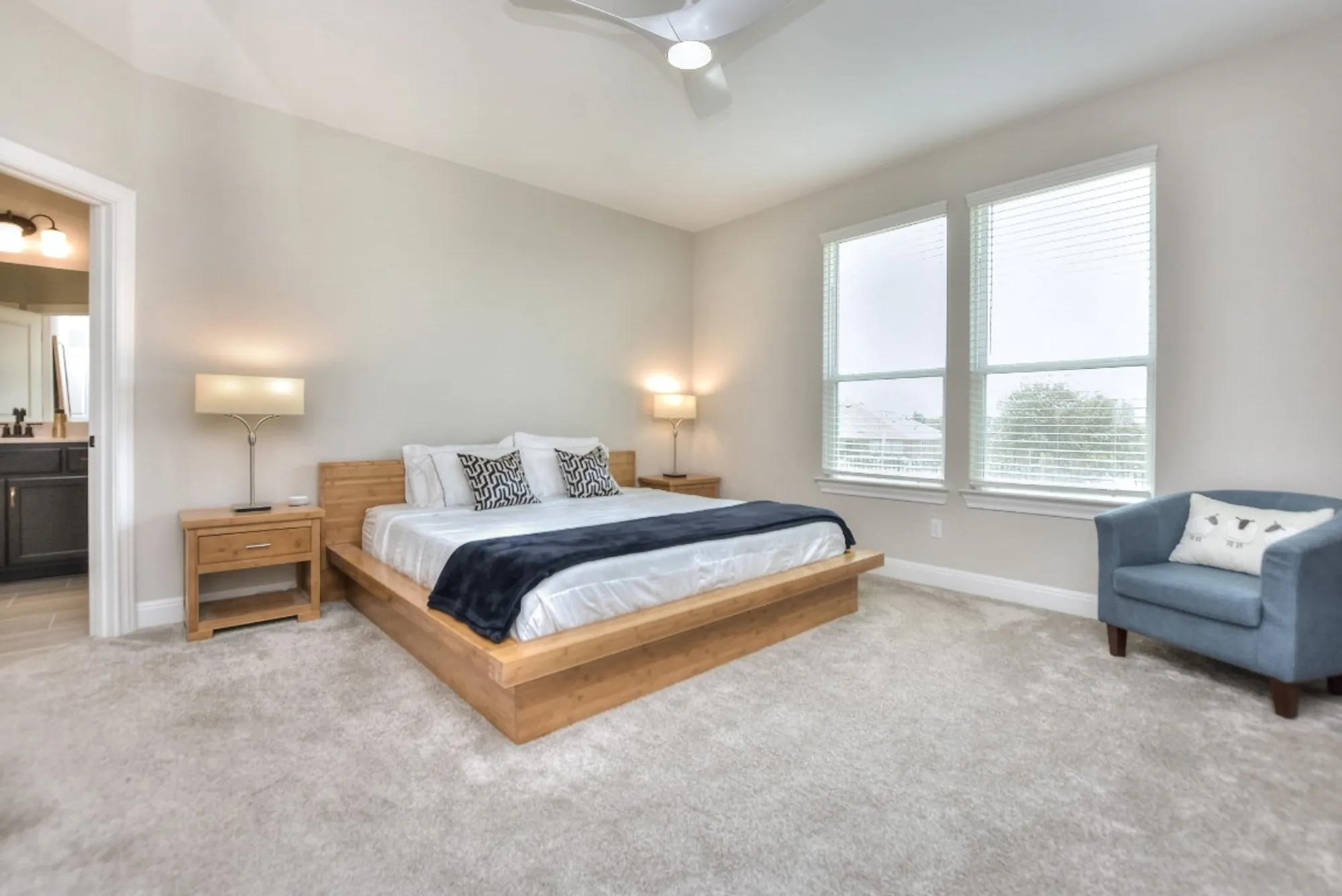 Property Slideshow image 16 of 40 | 207 bellows st, Georgetown, TX, 78633