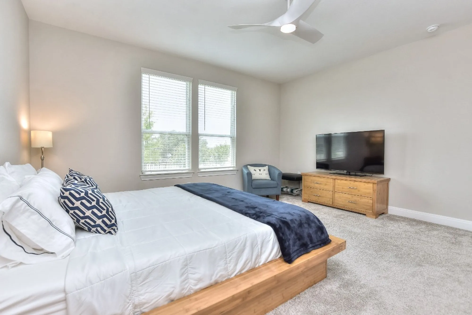 Property Slideshow image 18 of 40 | 207 bellows st, Georgetown, TX, 78633